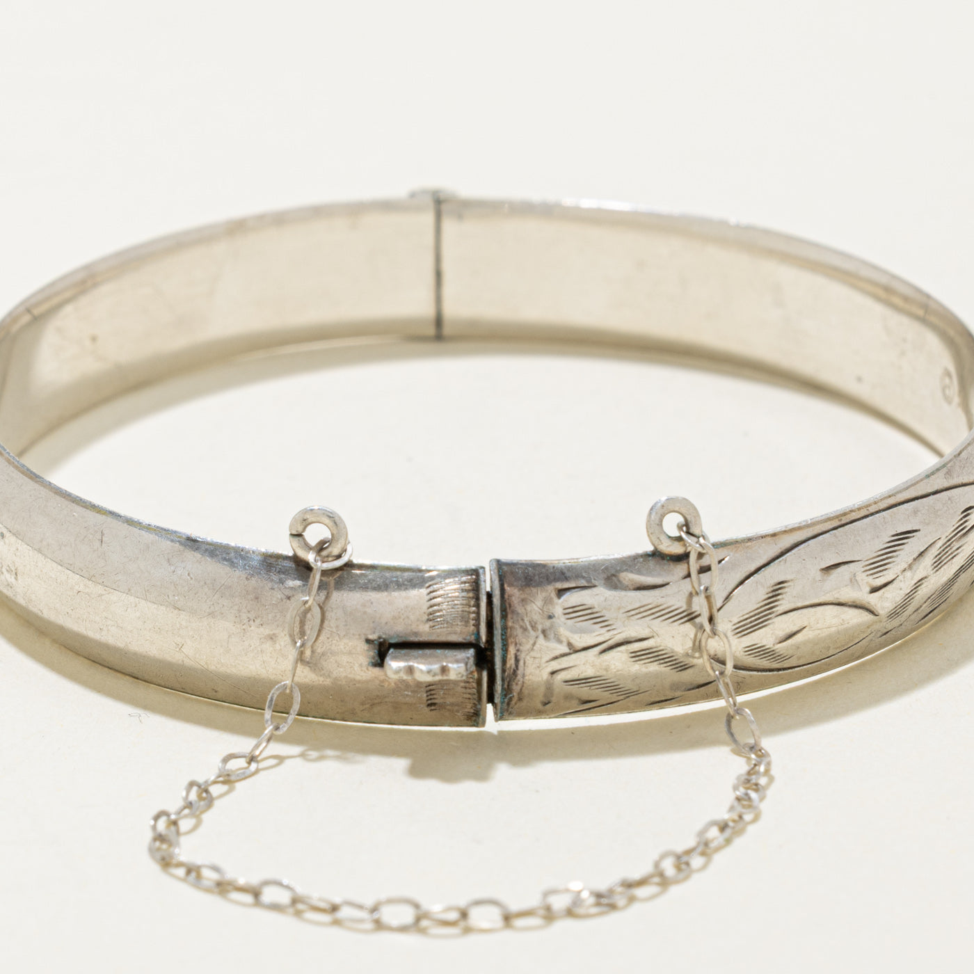 Sterling Silver Floral Engraved Bangle Bracelet | 7"