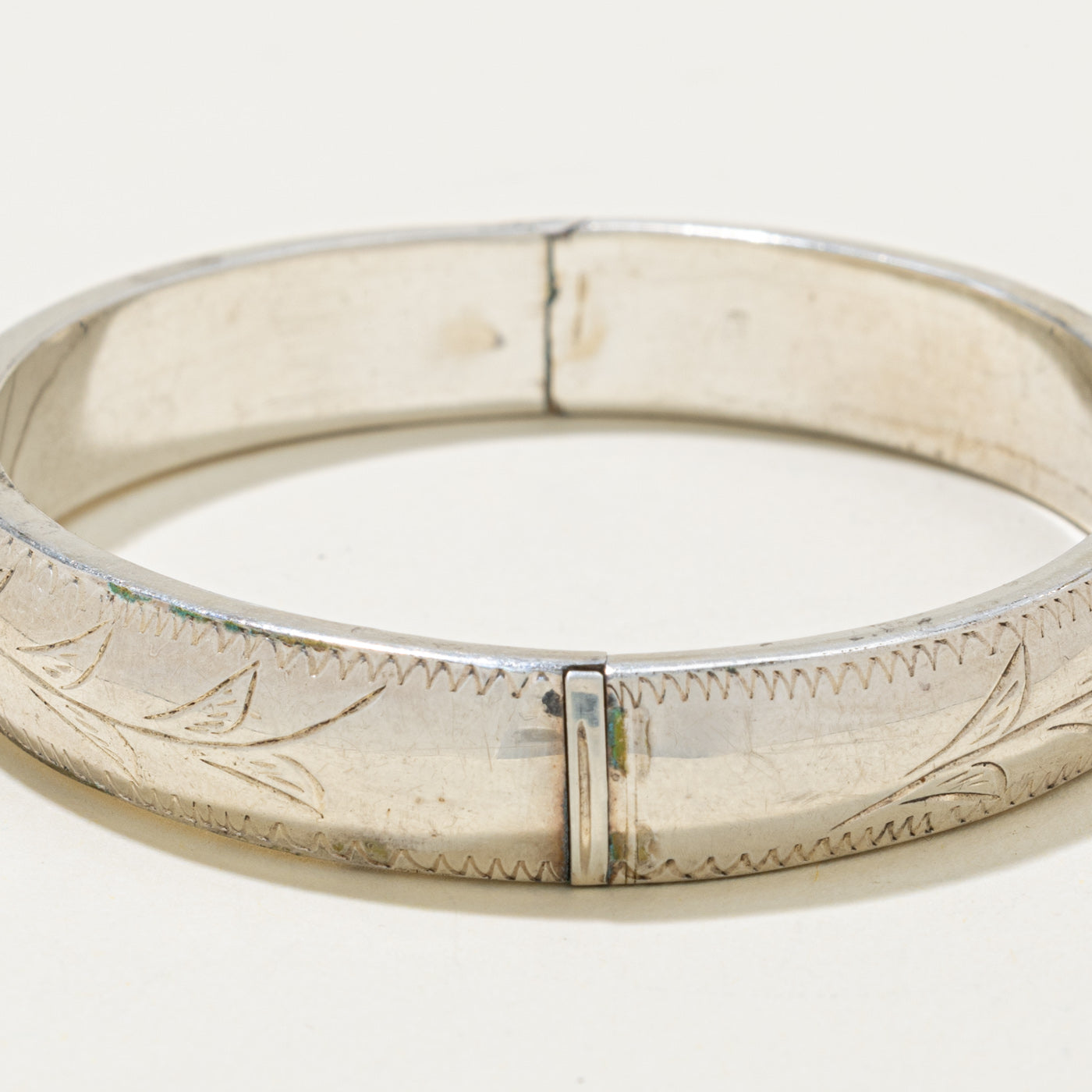 Sterling Silver Leafy Engraved Bangle Bracelet | 7"