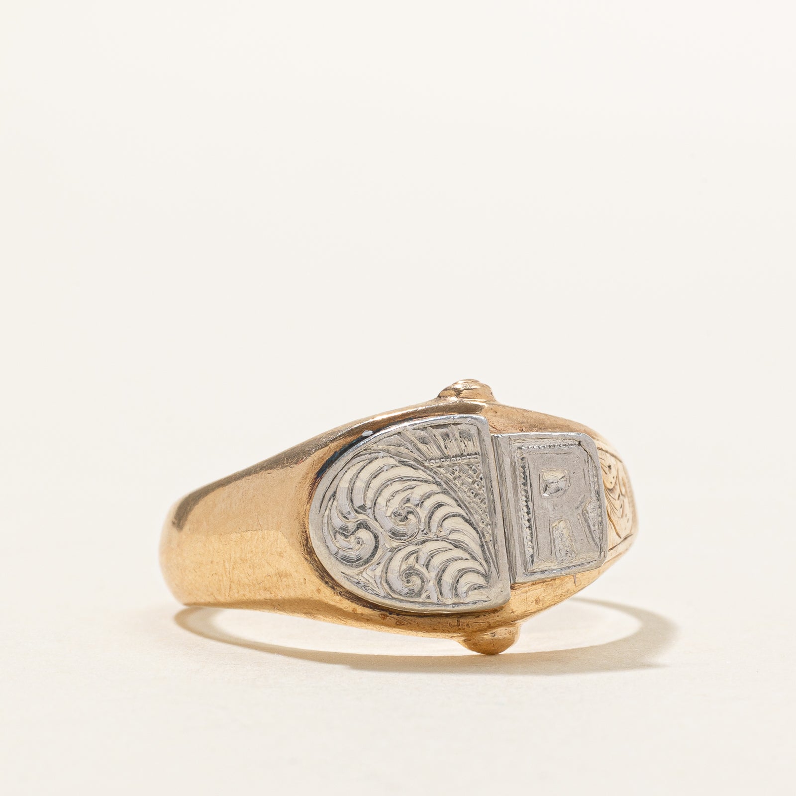 14k Yellow Gold "R" Initial Buckle Ring | SZ 12