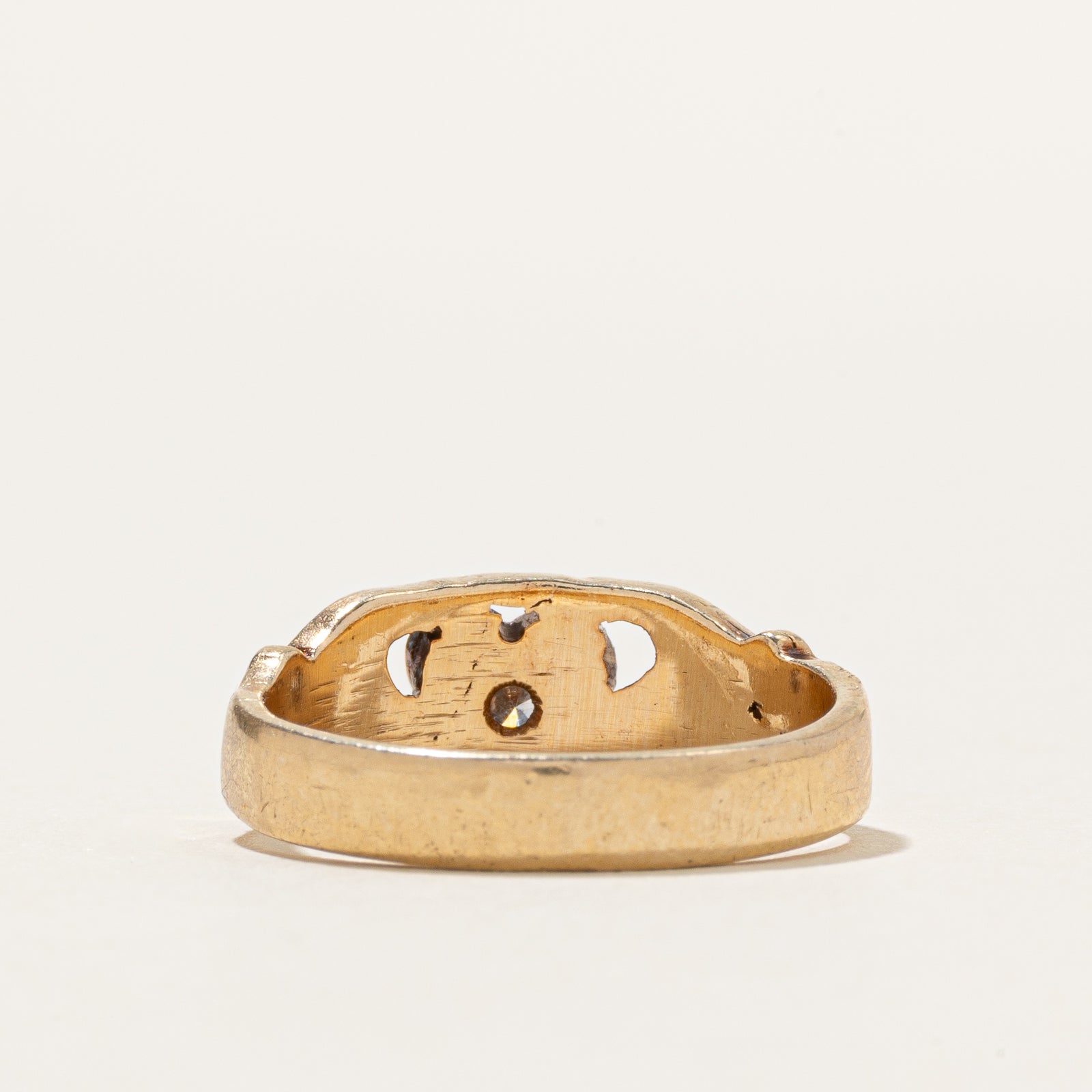 Diamond Claddagh Ring | 0.12ct | SZ 7