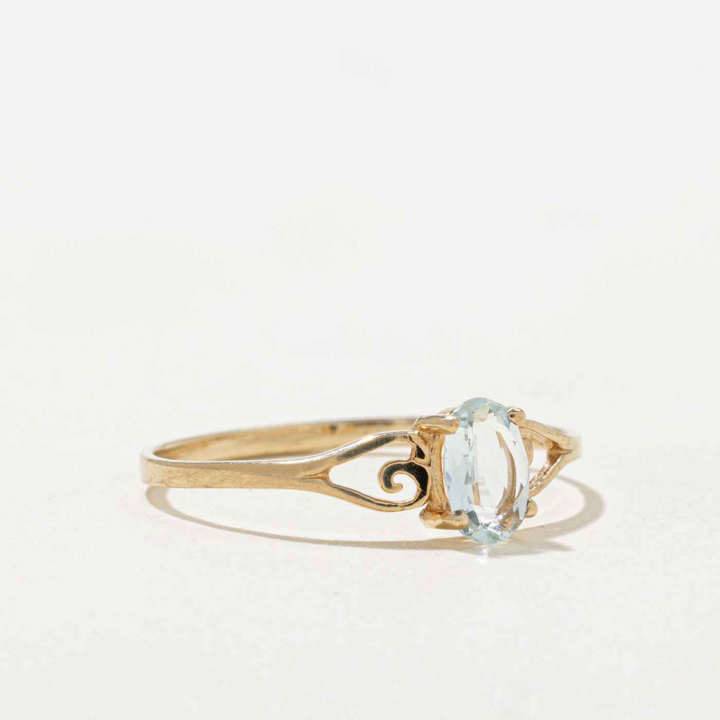 Solitaire Aquamarine Scrollwork Ring | 0.34ct | SZ 8.75 |