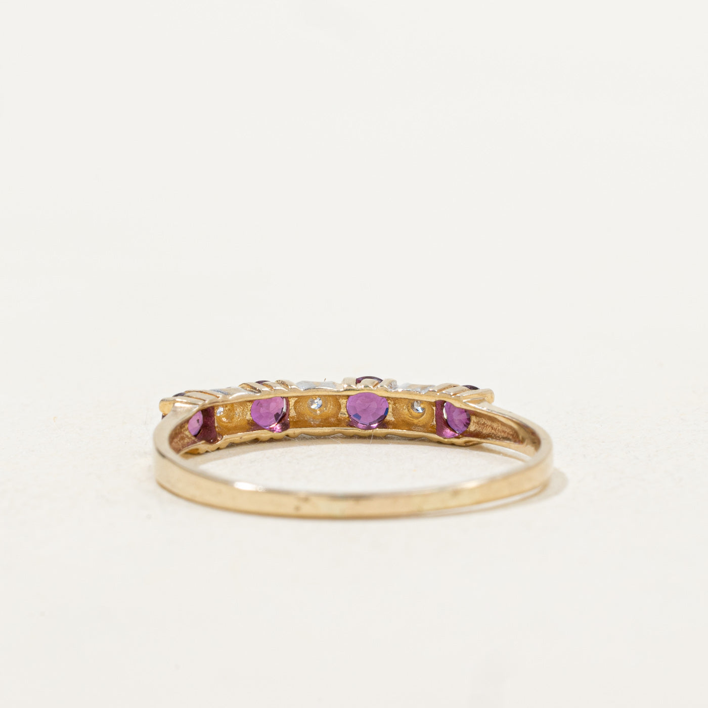 Bague quatre pierres rubis et diamants | 0,36 ct, 0,01 ct | Taille 8,0 |