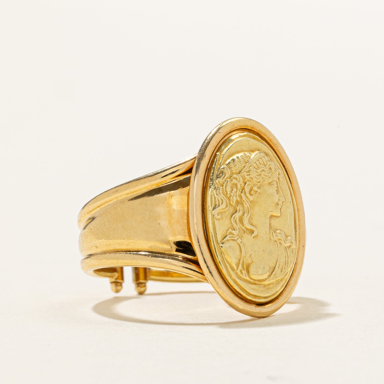 Italian 18k Yellow Gold Cameo Signet Ring | SZ 6