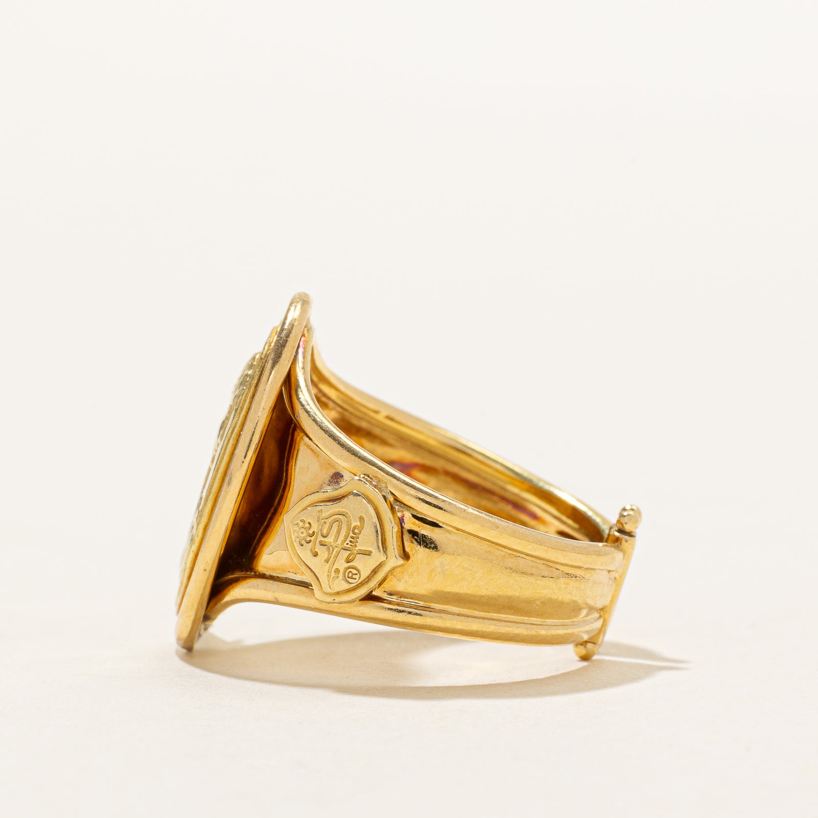 Italian 18k Yellow Gold Cameo Signet Ring | SZ 6