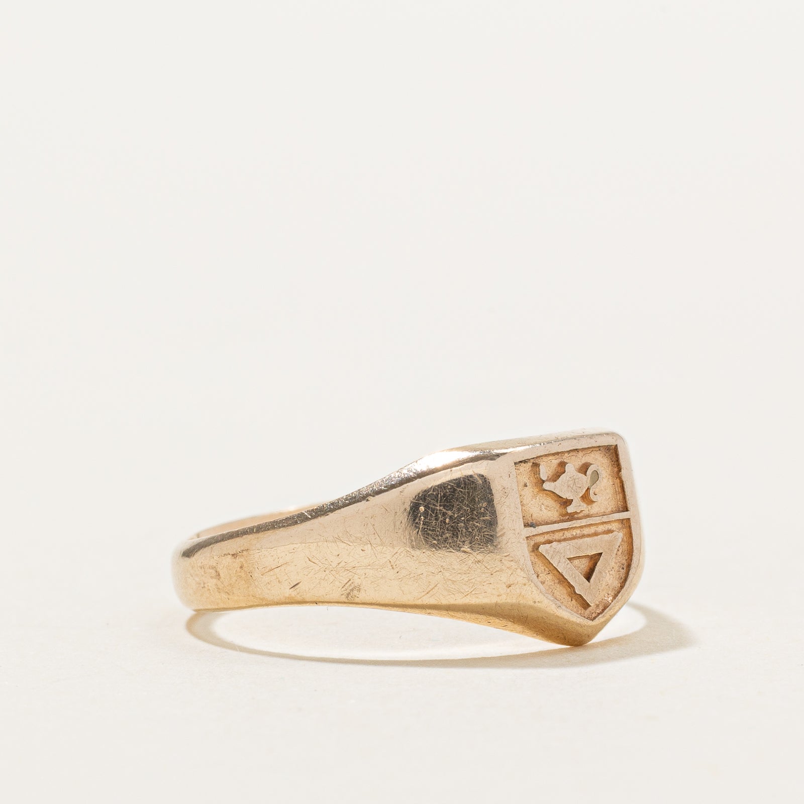10k Yellow Gold Oil Lamp Embossed Signet Ring | SZ 6.5