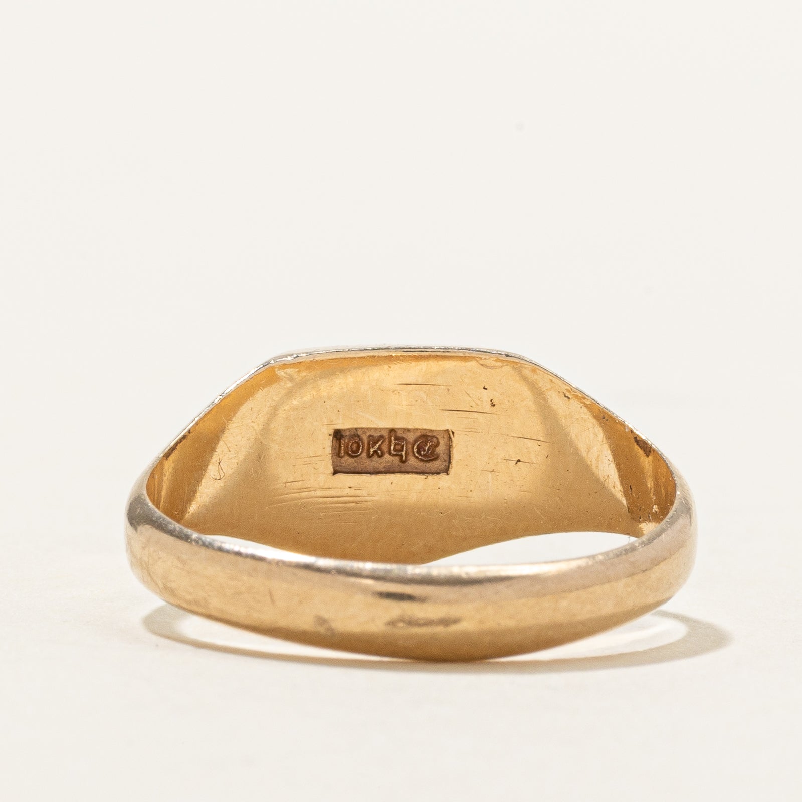 10k Yellow Gold Oil Lamp Embossed Signet Ring | SZ 6.5