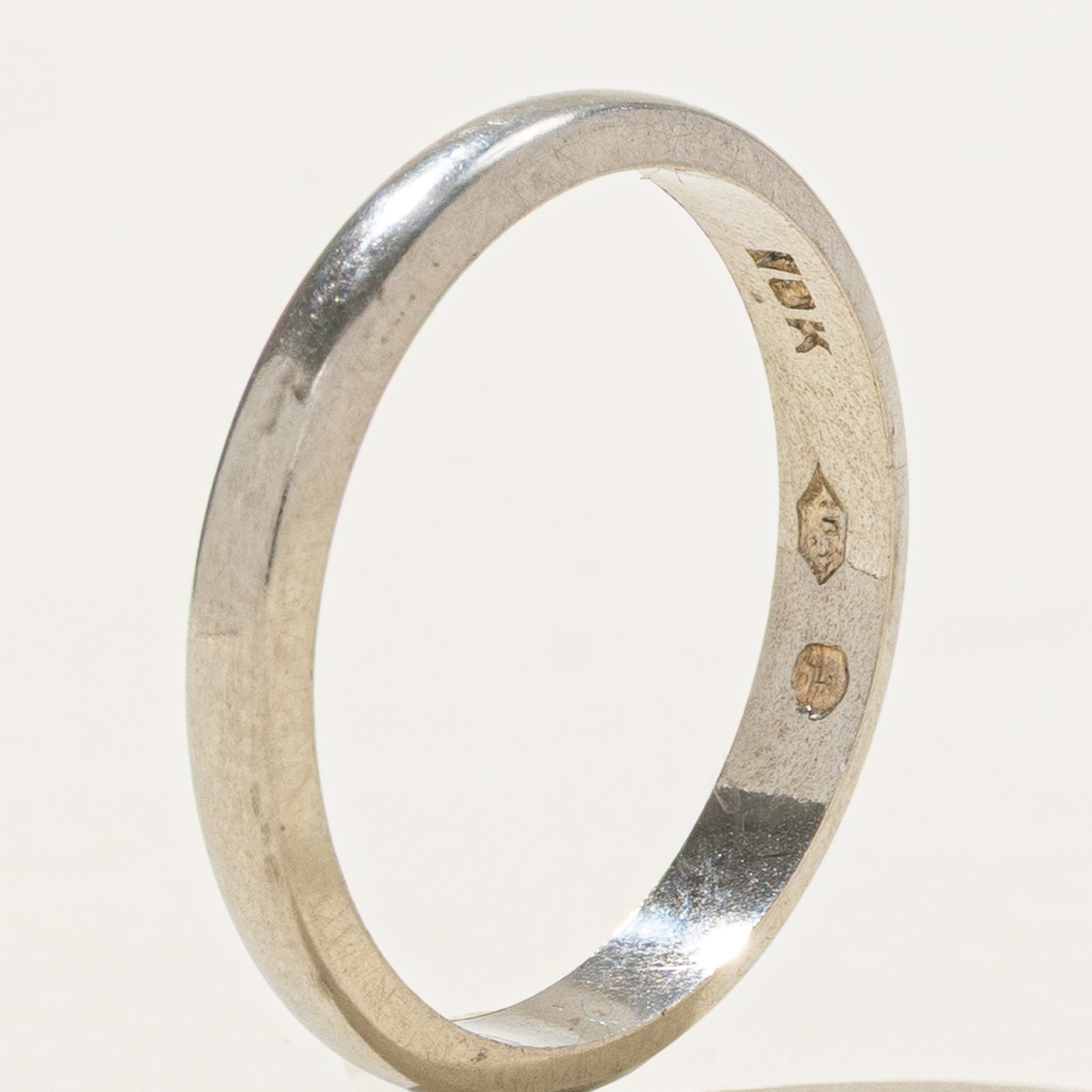 10k White Gold Thin Band | 2.6mm | SZ 4.75