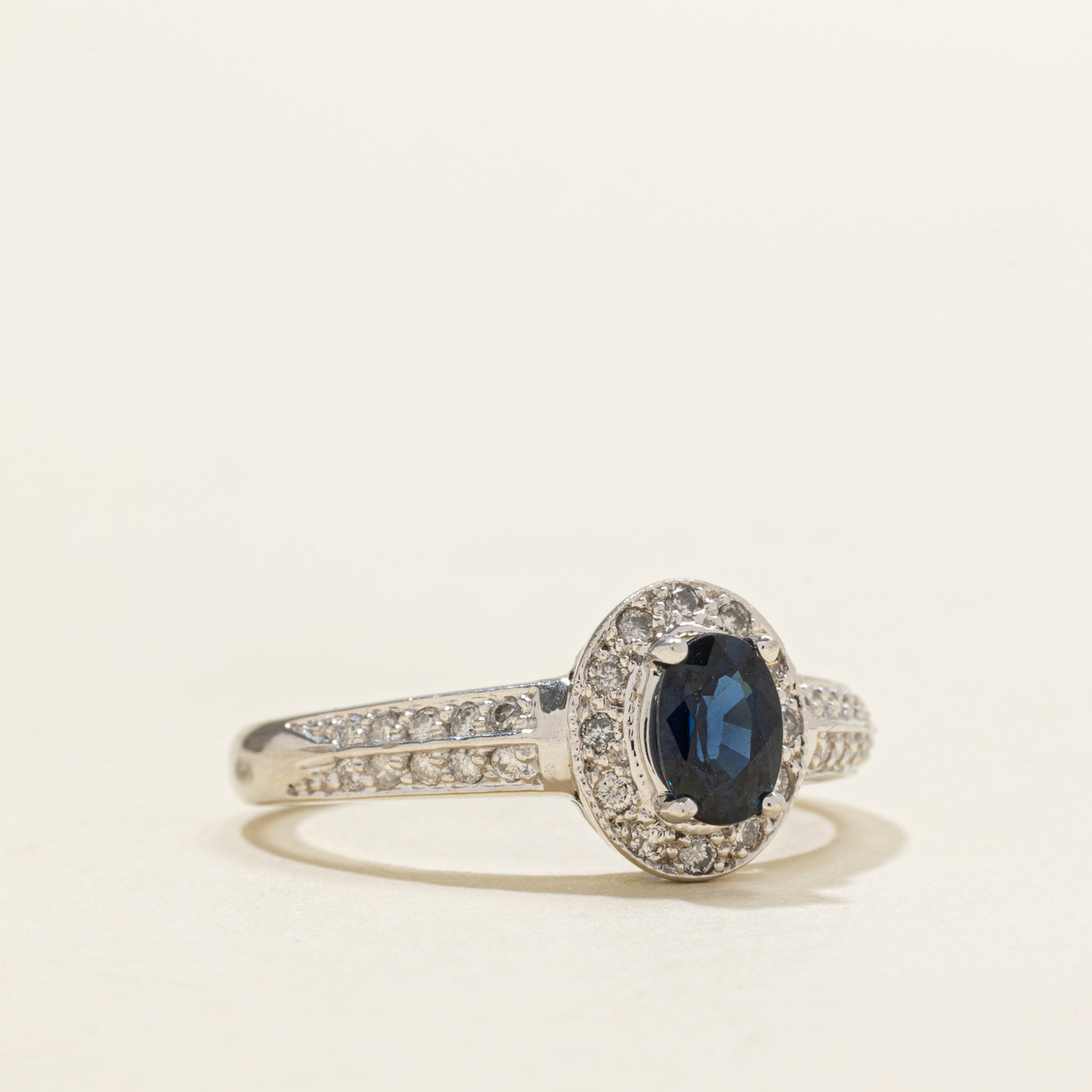 Oval Cut Sapphire & Diamond Halo Ring | SZ 7.25