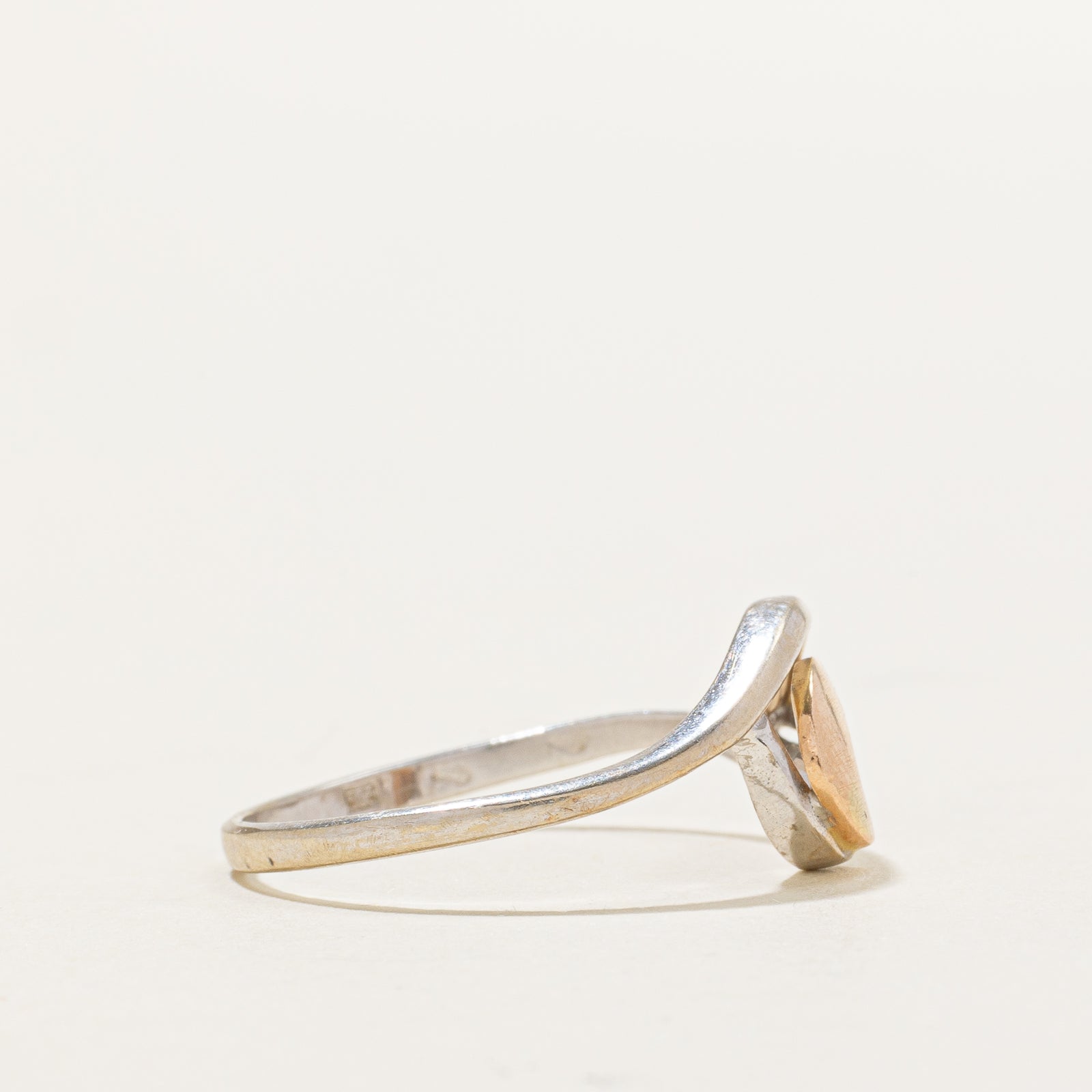 14k Two Tone Gold Wave Bypass Ring | SZ 8.25