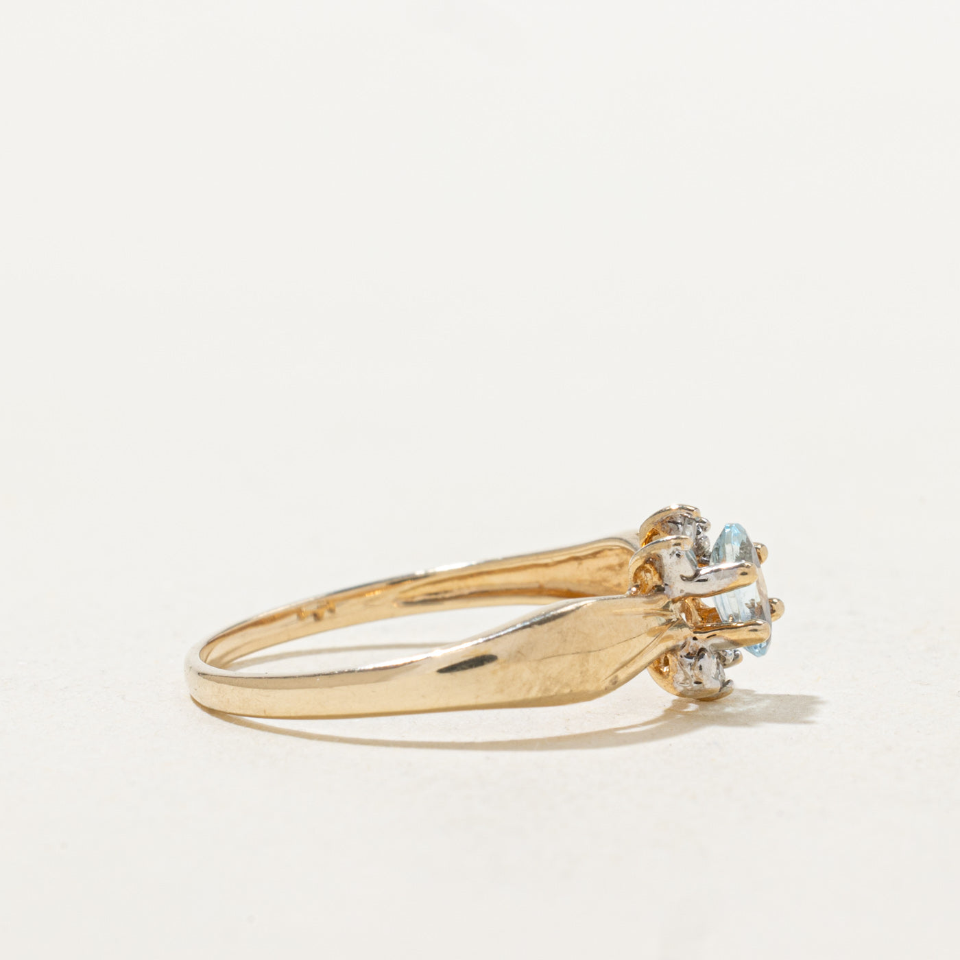 Blue Topaz & Diamond Petal Ring | 0.19ct, 0.004ctw | SZ 6.0 |