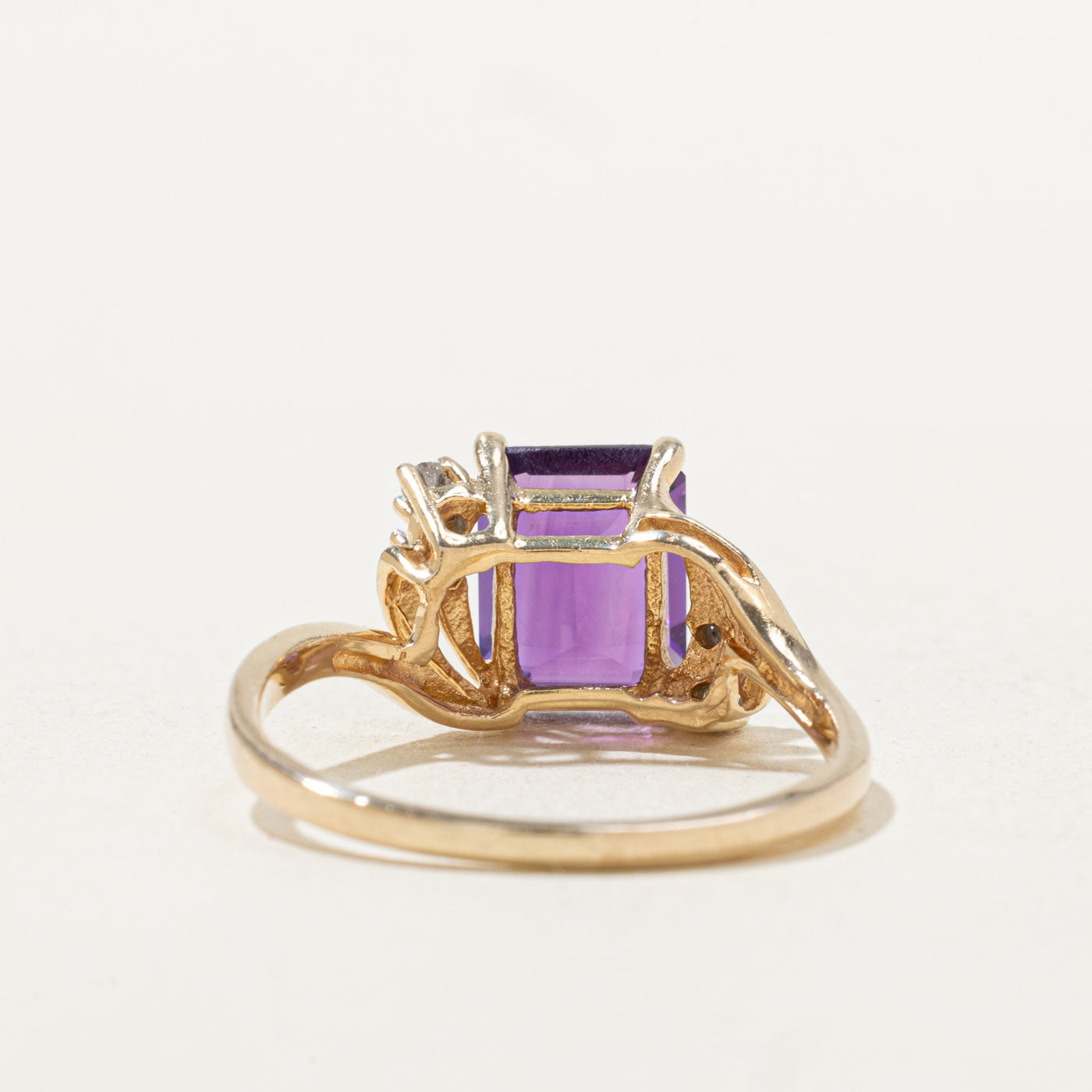 Emerald Cut Amethyst & Diamond Ring | 1.81ct, 0.04ctw | SZ 8.5 |
