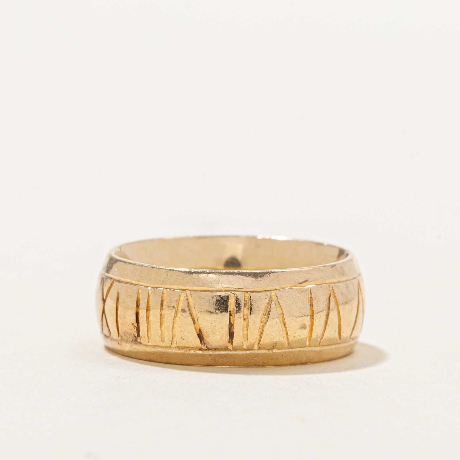14k Yellow Gold Roman Numeral Cigar Band | SZ 5.25