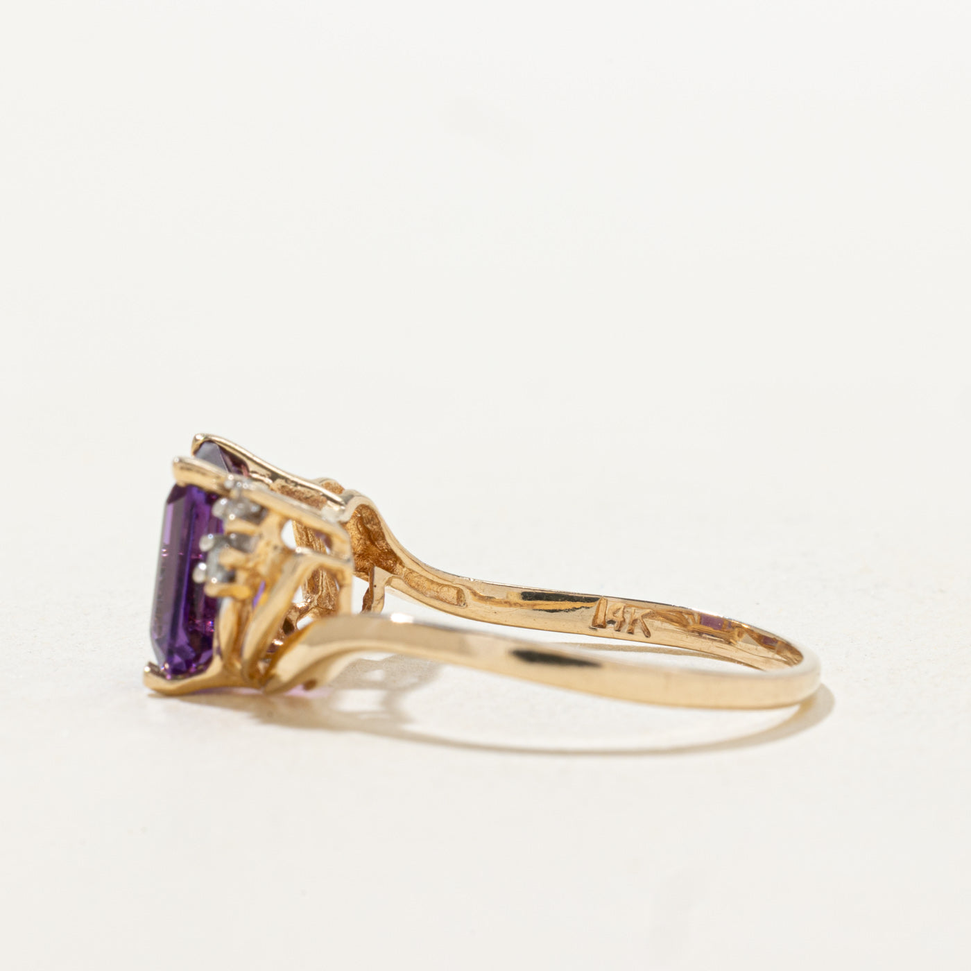 Emerald Cut Amethyst & Diamond Ring | 1.81ct, 0.04ctw | SZ 8.5 |