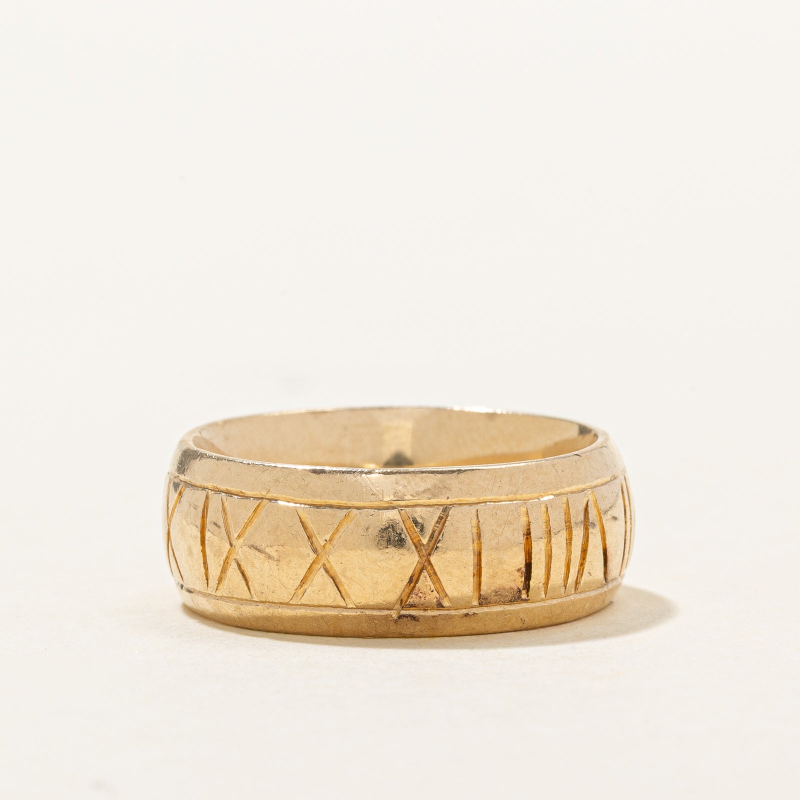 14k Yellow Gold Roman Numeral Cigar Band | SZ 5.25