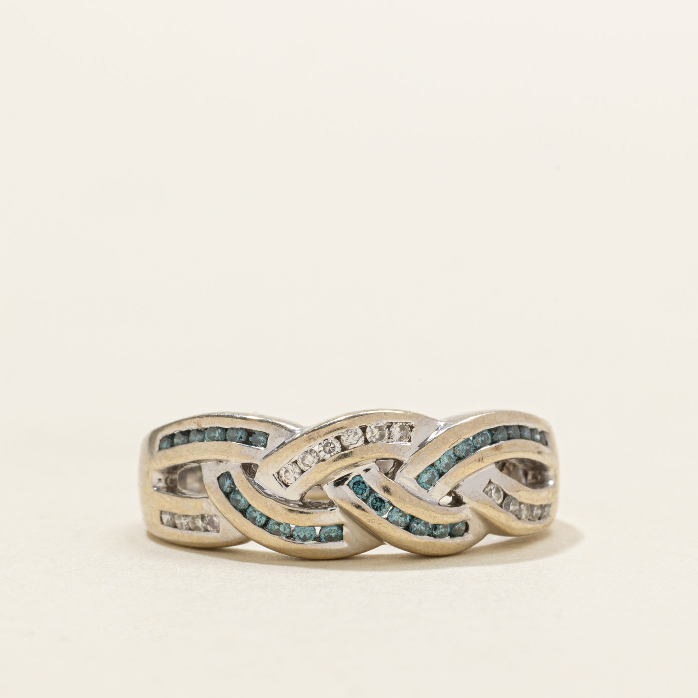 Bague en diamants bleus et blancs tissés | 0,21 ct | Taille 7
