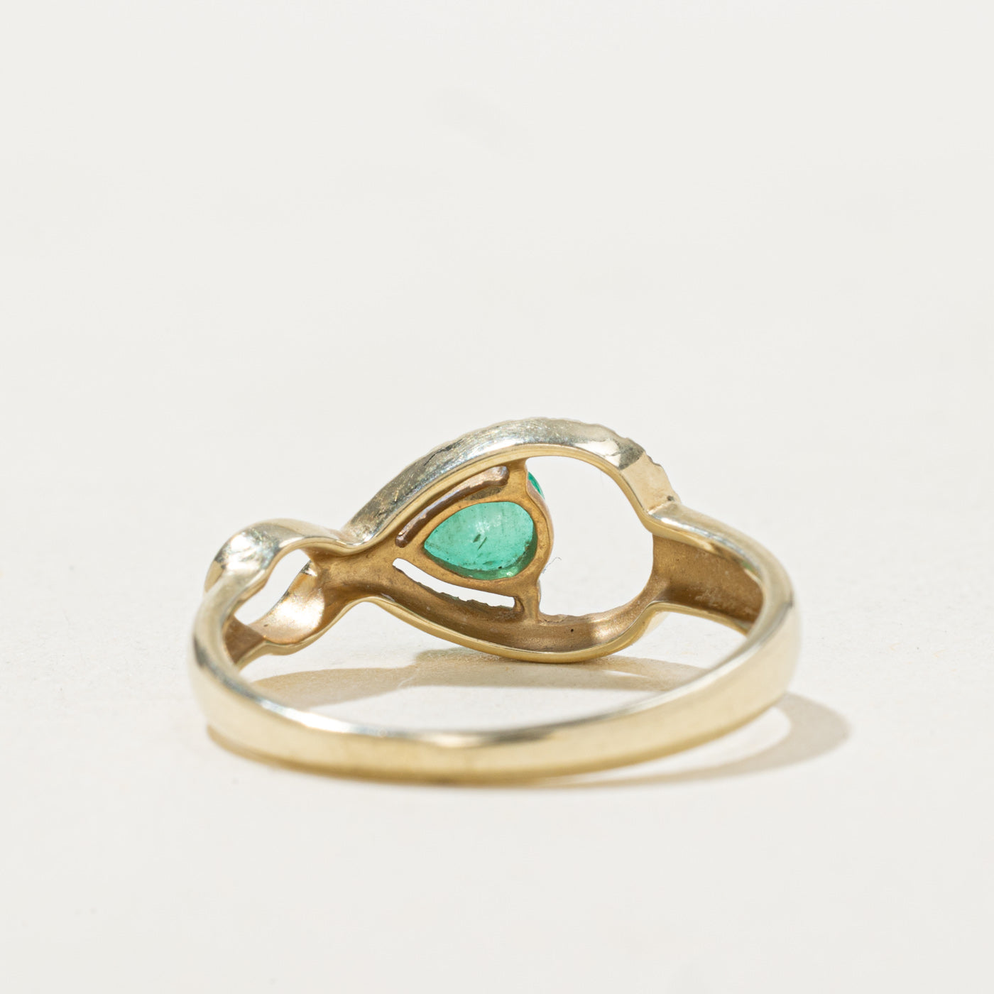 Pear Cut Emerald & Diamond Infinity Buckle Ring | 0.30ct, 0.028ctw | SZ 5.0 |