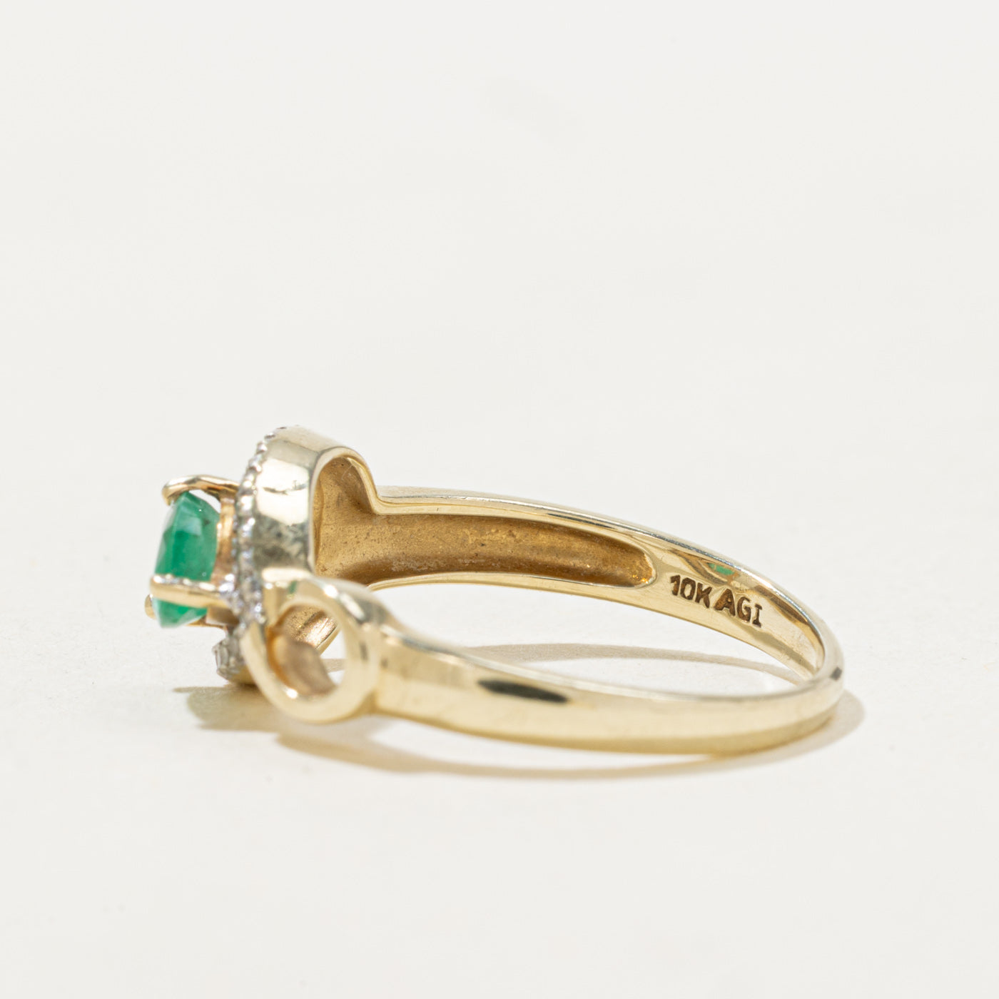 Pear Cut Emerald & Diamond Infinity Buckle Ring | 0.30ct, 0.028ctw | SZ 5.0 |