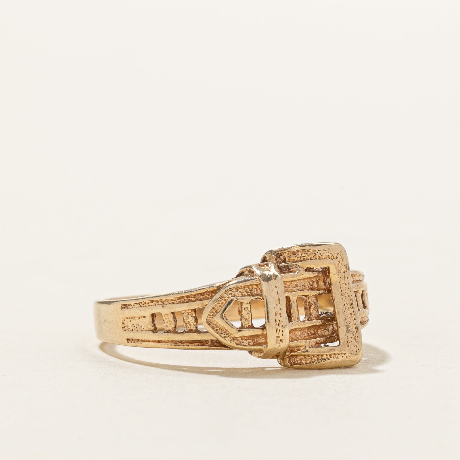 14k Yellow Gold Textured Buckle Ring | SZ 7.25