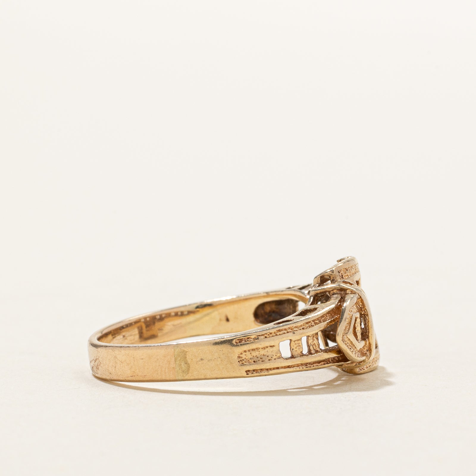 14k Yellow Gold Textured Buckle Ring | SZ 7.25