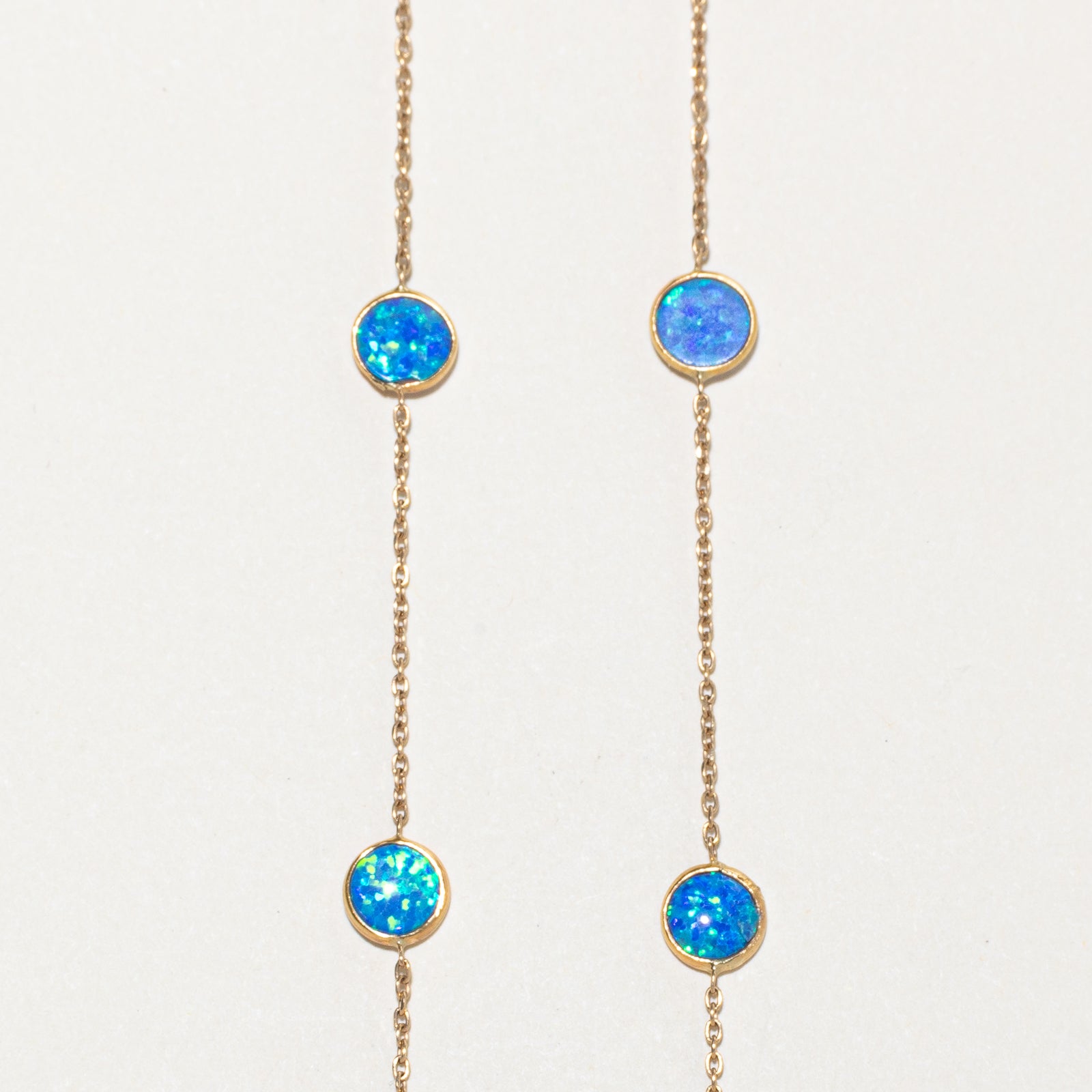 18K Synthetic Blue Opal Necklace | 3.00ctw