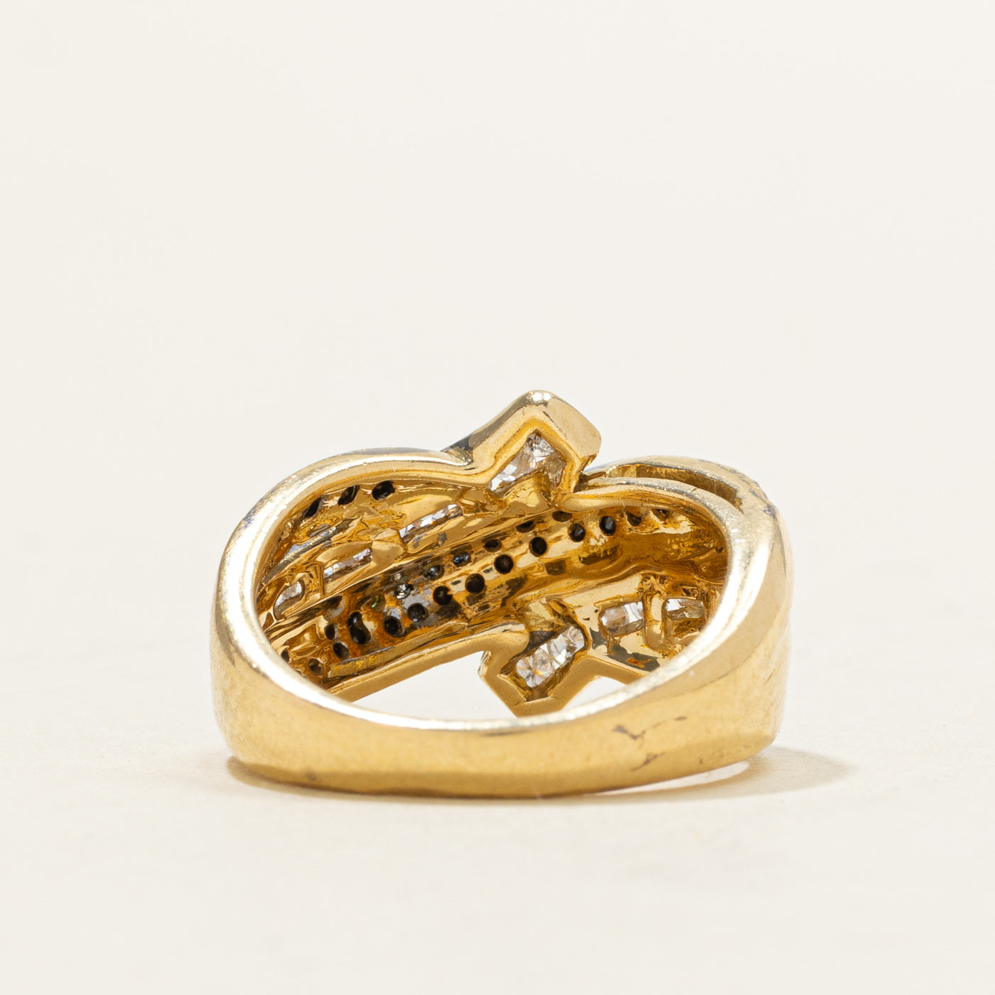 Bague demi-éternité sertie de diamants noirs et blancs | 0,50 ct | Taille 5,25