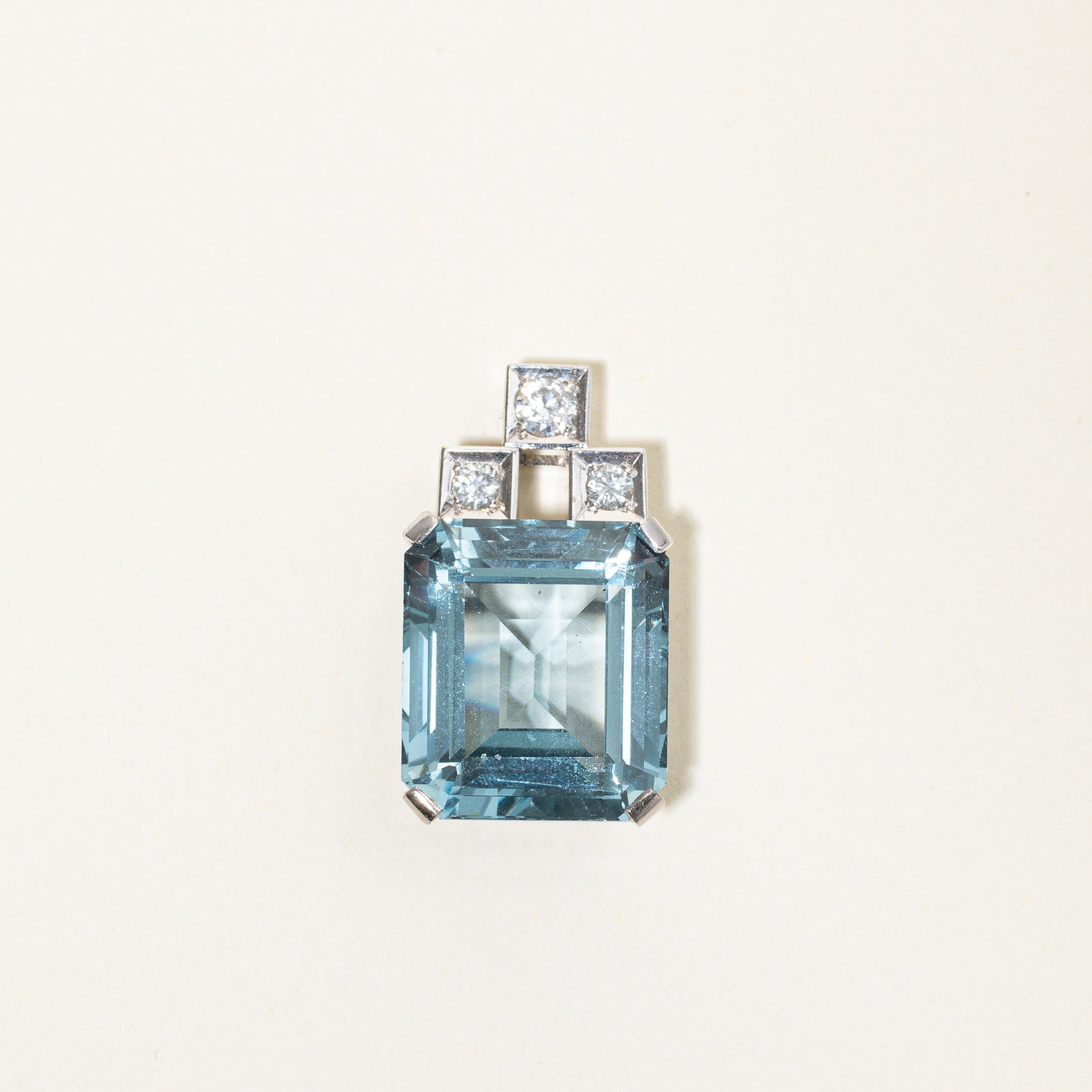 Basket Set Diamond & Synthetic Spinel Pendant | 0.310ctw | 30.00ct