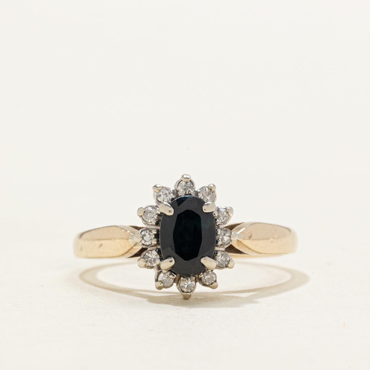 Oval Cut Sapphire & Diamond Petal Halo Ring | SZ 7.5