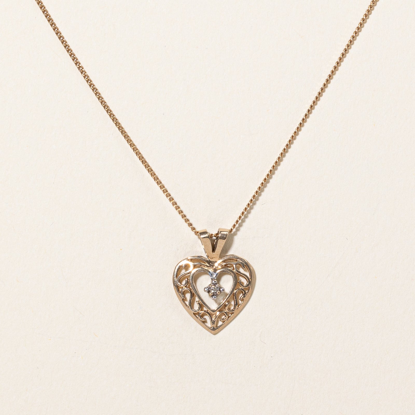 Pendentif et collier cœur en diamant | 0,01 ct | 17 pouces |