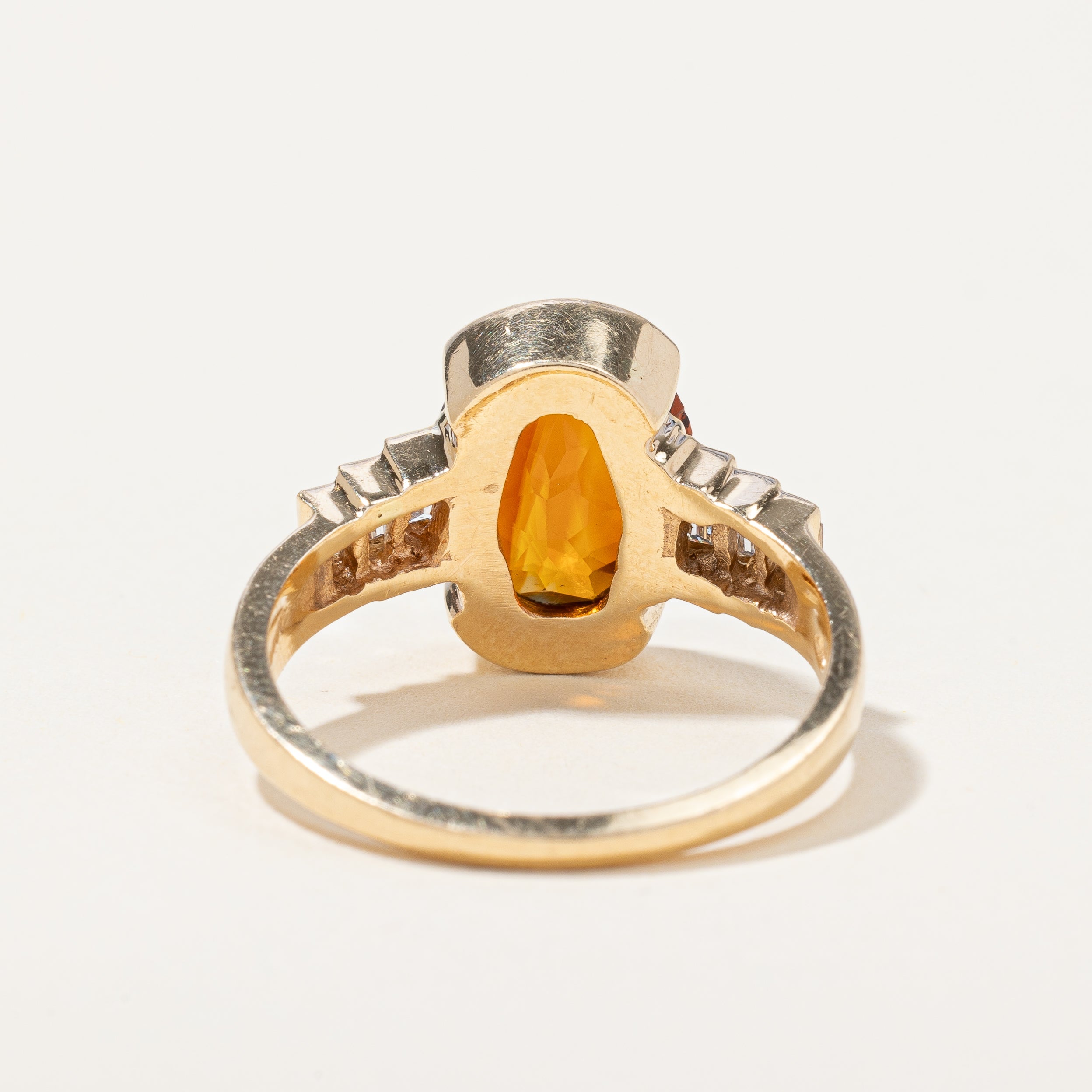 Bague cocktail en citrine et diamants | 2,60 ct, 0,40 ct au total | Taille 9,75 |