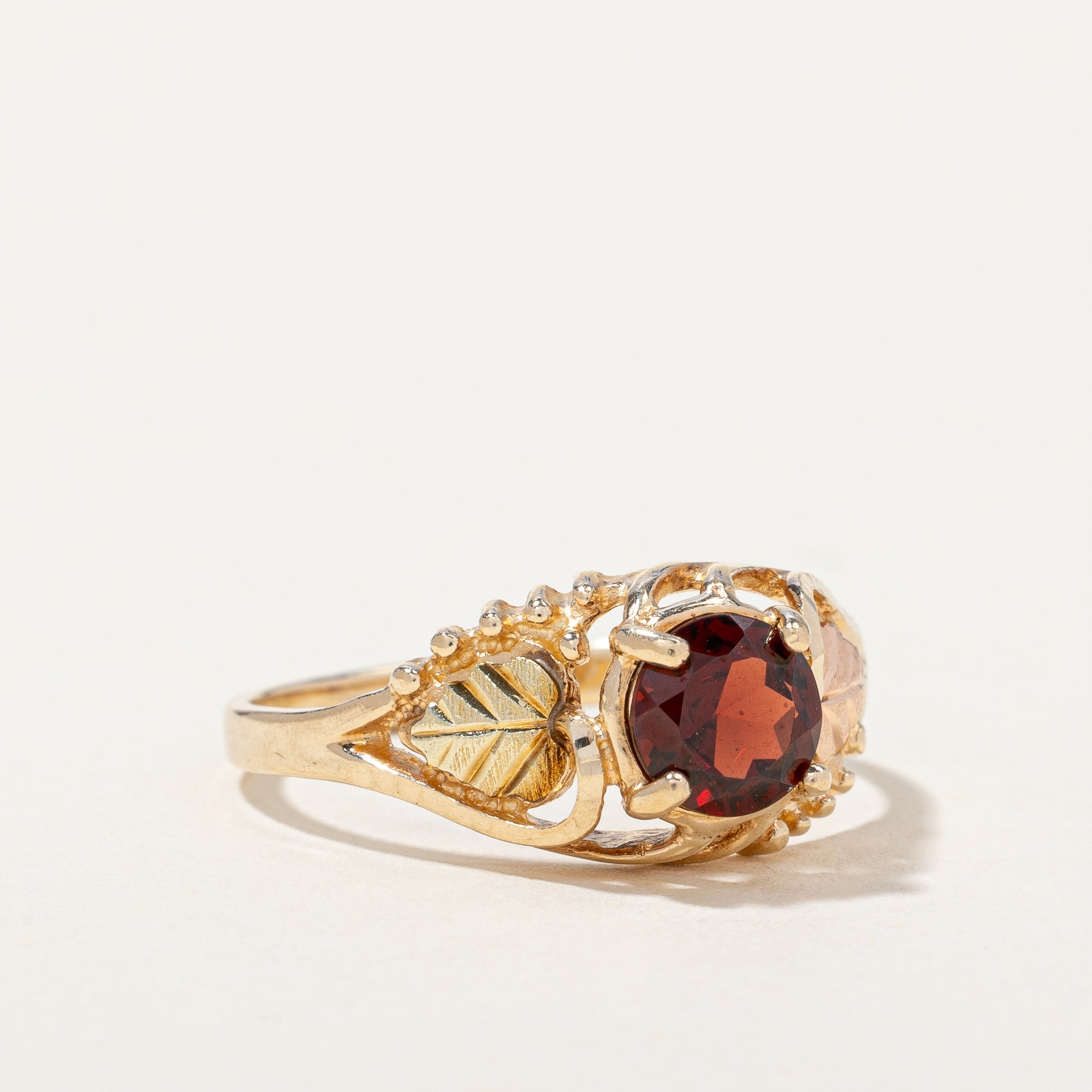 Garnet Leaf Design Ring | 0.75ct | SZ 9.5 |