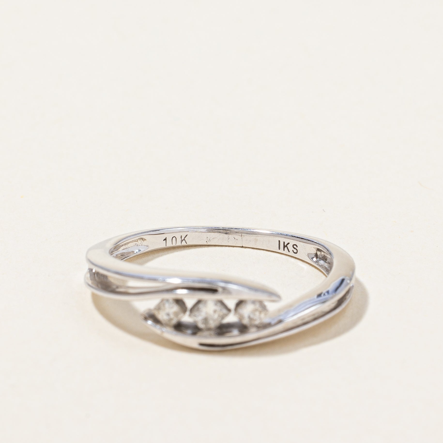 Diamond Ring | 0.12ctw | SZ 5.75 |