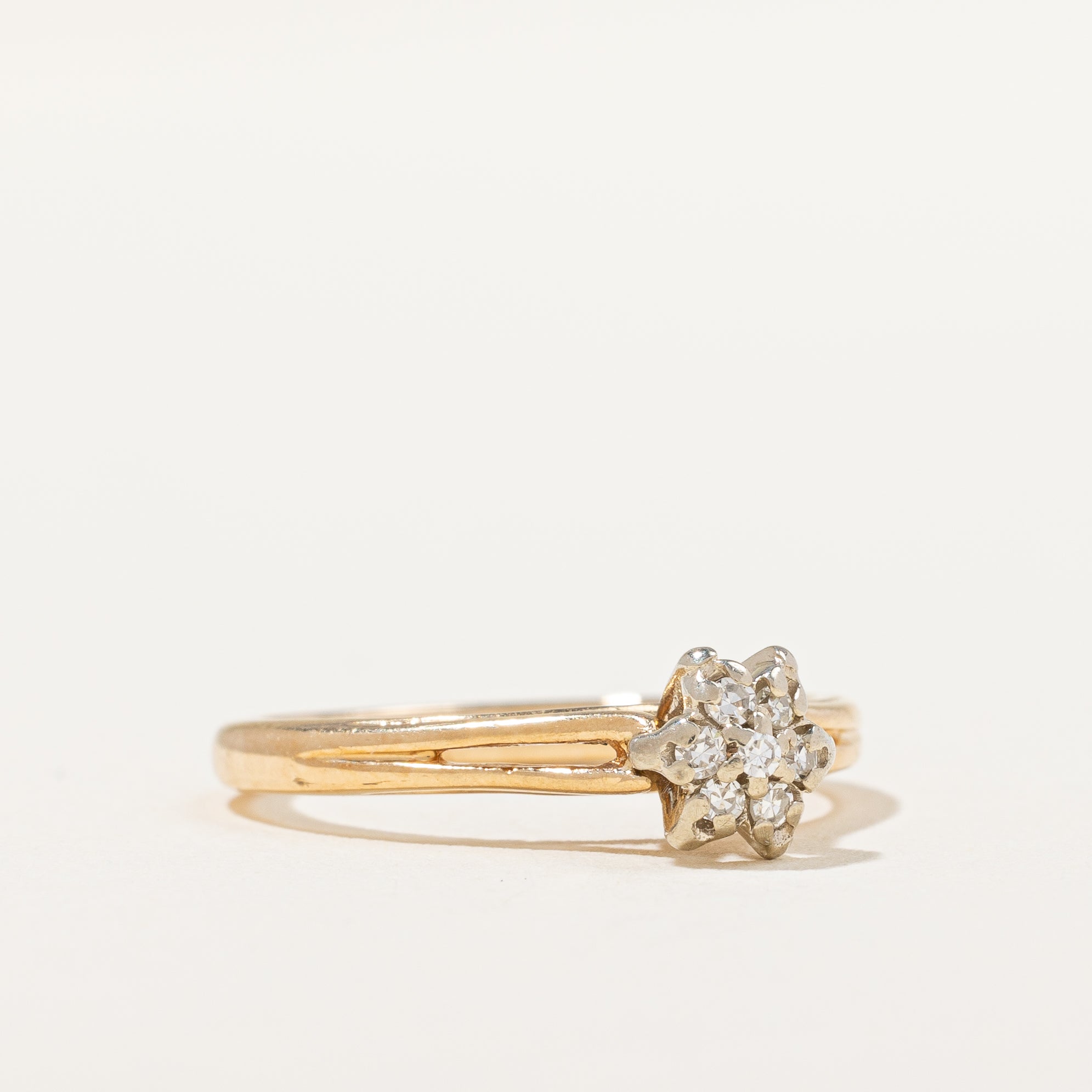 Vintage Single Cut Diamond Daisy Cluster Ring | 0.07ctw | SZ 4.5 |