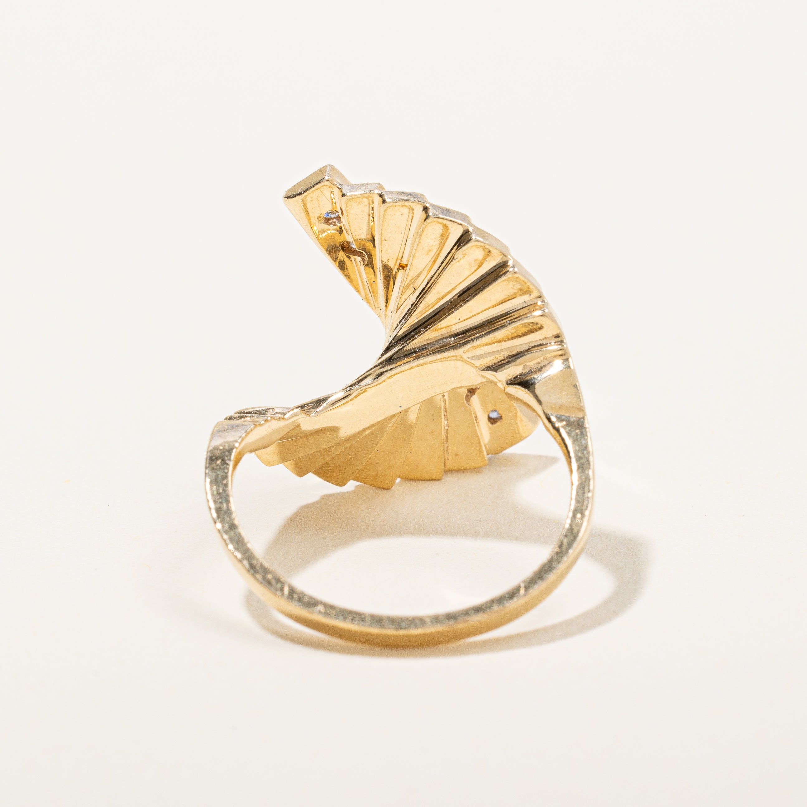 Diamond Column Twisted Fan Cocktail Ring | 0.25 ctw, SZ 5.5 |