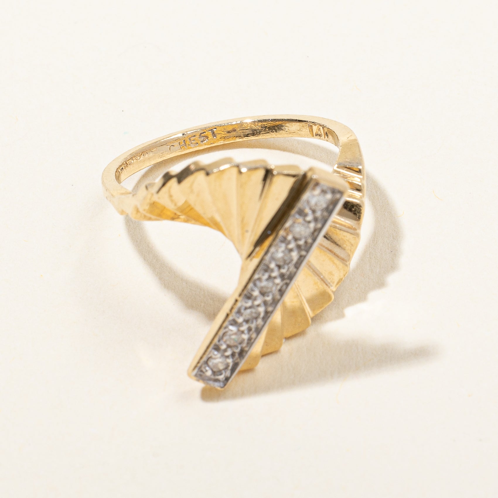 Diamond Column Twisted Fan Cocktail Ring | 0.25 ctw, SZ 5.5 |