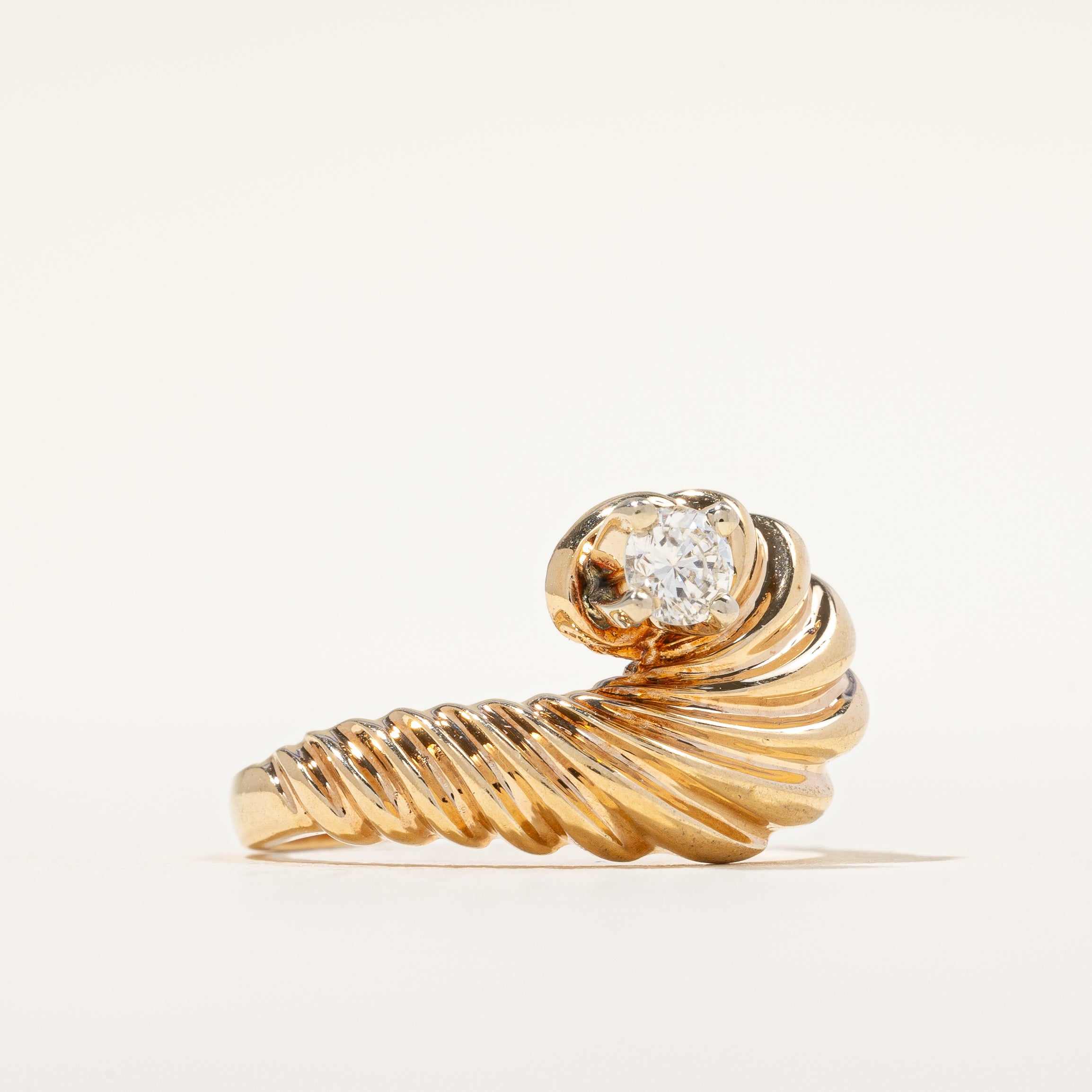 14K Yellow Gold Spiral Diamond Ring | 0.20ct | SZ 6.5 |