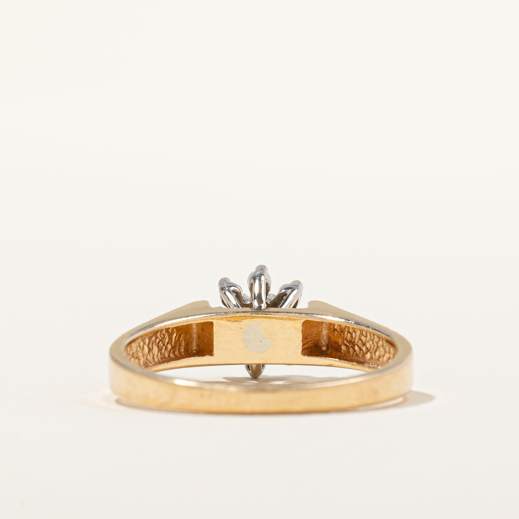 14K Floral Cluster Diamond Ring | 0.13ctw | SZ 6.25 |