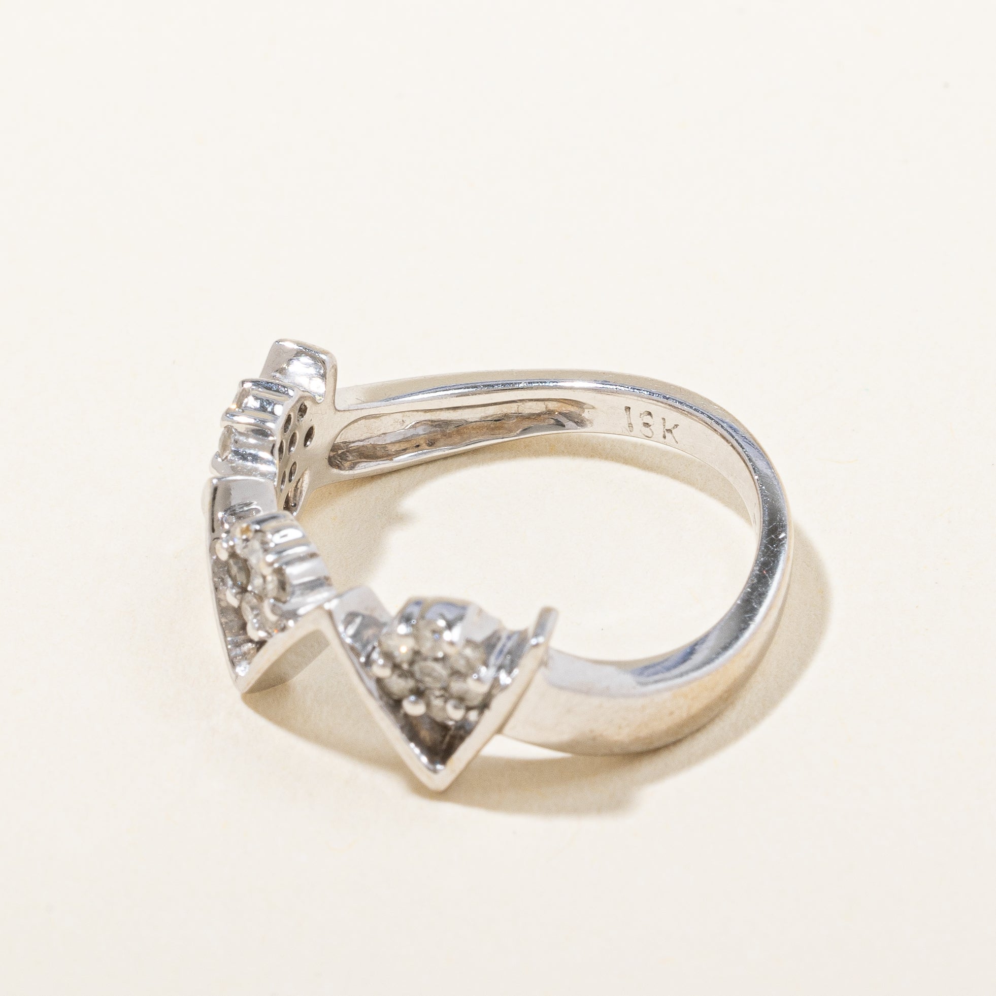 Floral Diamond Chevron Band | 0.21 ctw, SZ 6.5 |