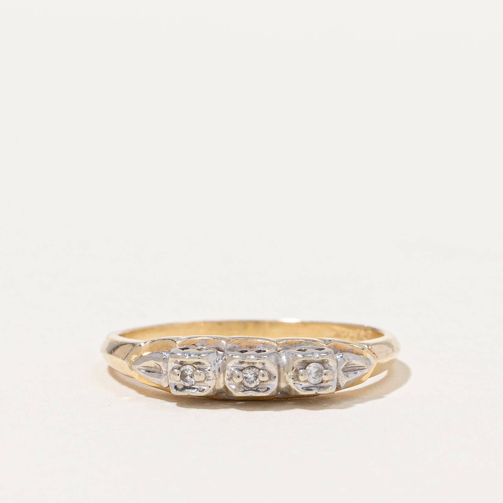 Retro Three Stone Ring | 0.03 ctw, SZ 7.5 |