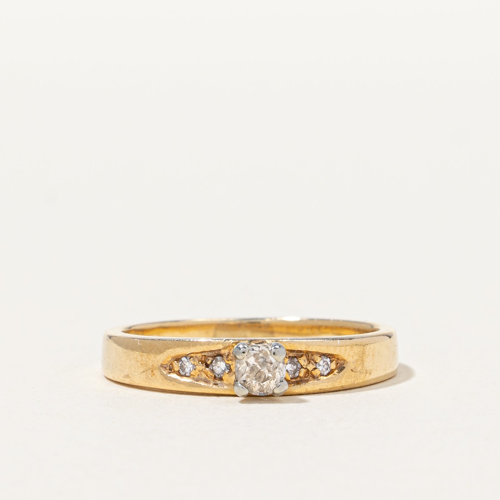 'Orange Blossom' 1930s Engagement Ring | 0.13ctw | SZ 4.5 |