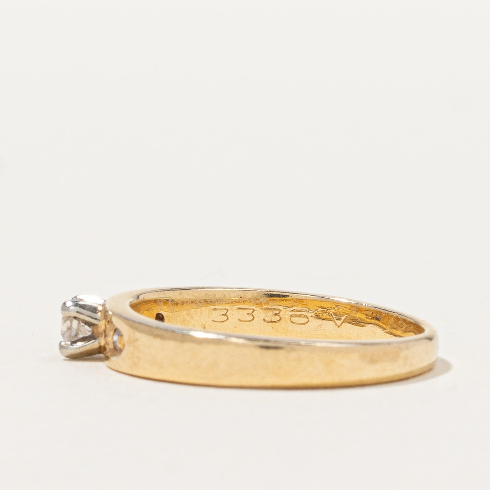 'Orange Blossom' 1930s Engagement Ring | 0.13ctw | SZ 4.5 |