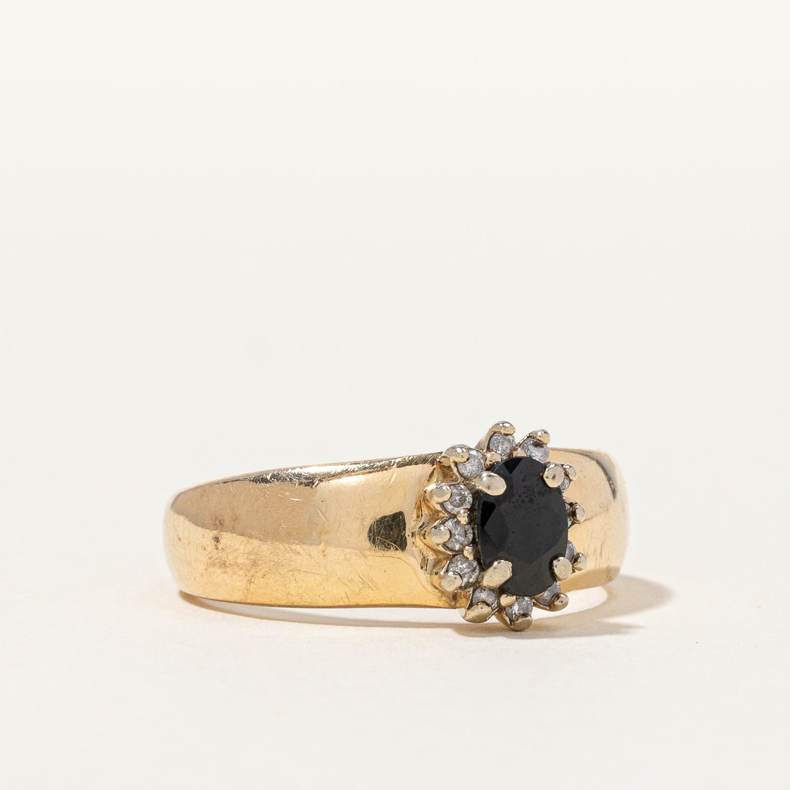 Oval Sapphire & Diamond Ladies Cocktail Ring | 0.12 ctw, SZ 7.5 |