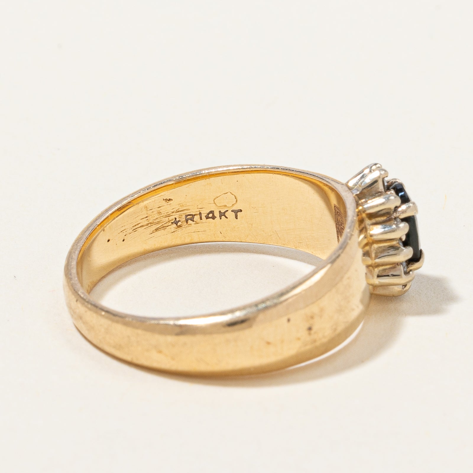 Oval Sapphire & Diamond Ladies Cocktail Ring | 0.12 ctw, SZ 7.5 |