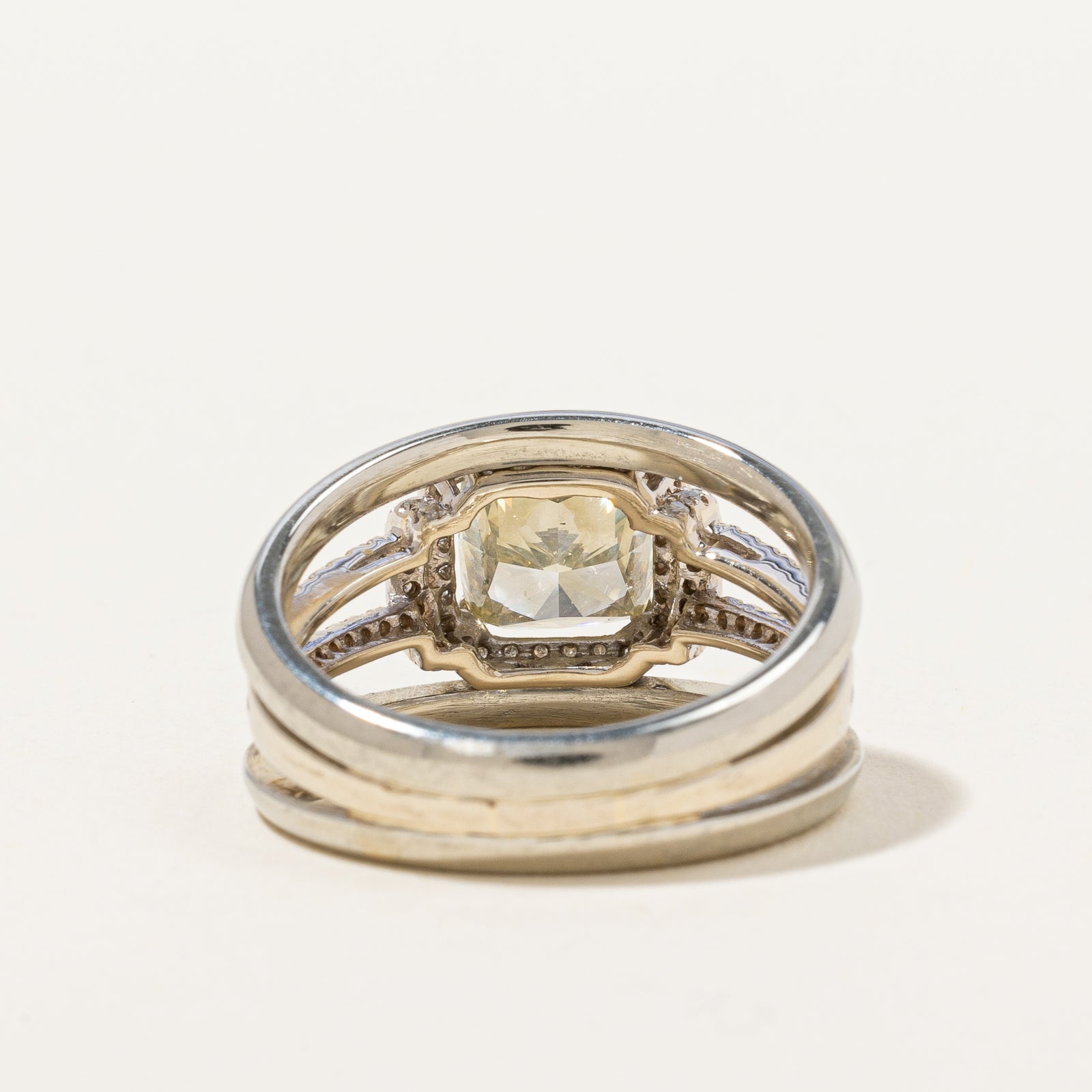 2.10ct GIA-graded Natural Fancy Color Diamond | 2.45ctw | SZ 6 |