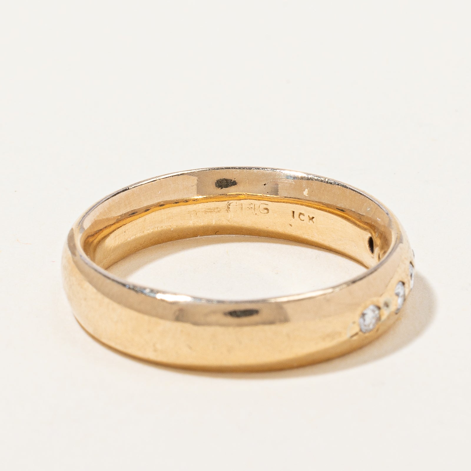 Flush Set Diamond Solid Gold Band | 0.15 ctw | SZ 8.5 |