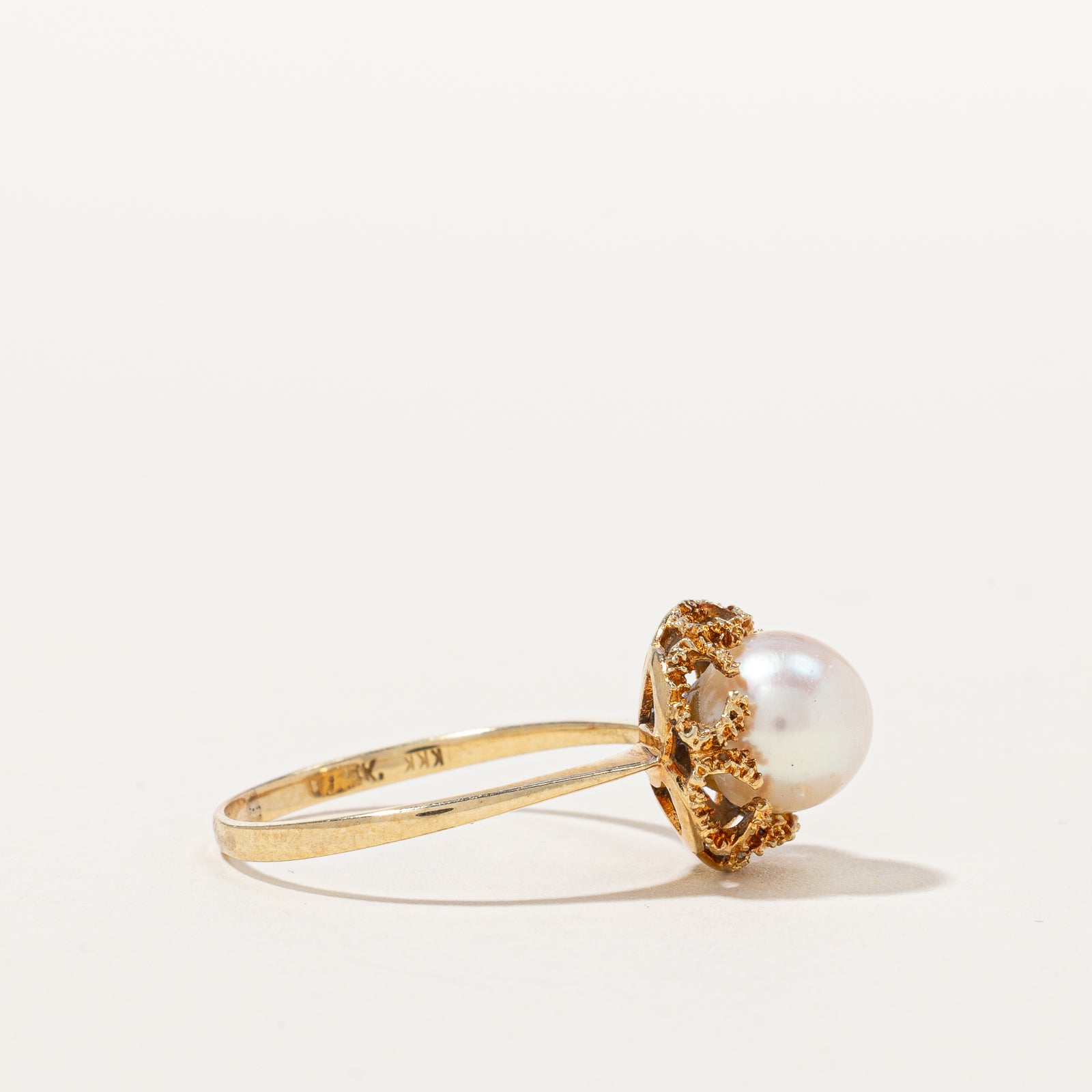Textured Edge Solitaire Pearl Ring | SZ 9 |
