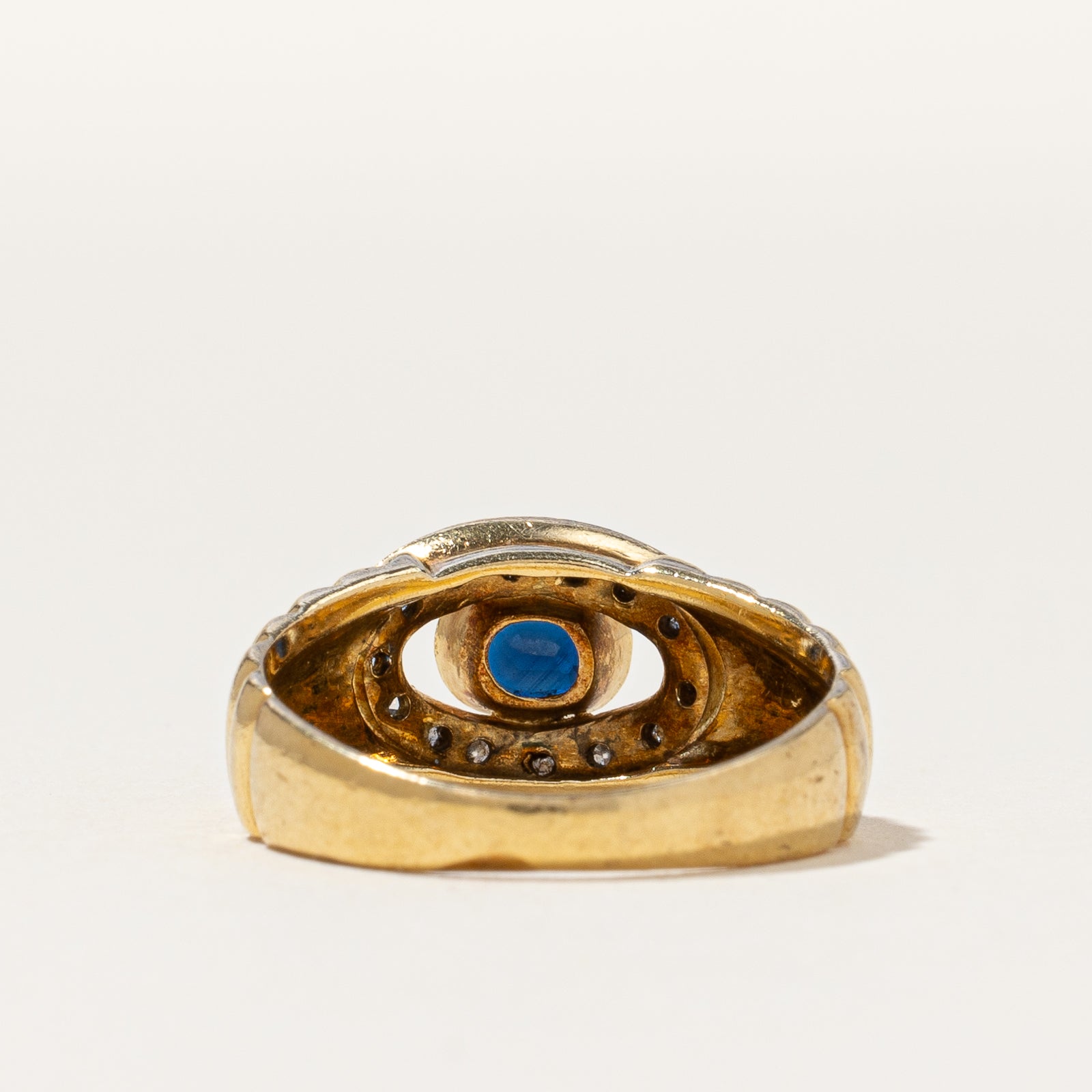 Bague saphir et diamants sertis clos texturés | 0,28 ct, taille 5,75 |
