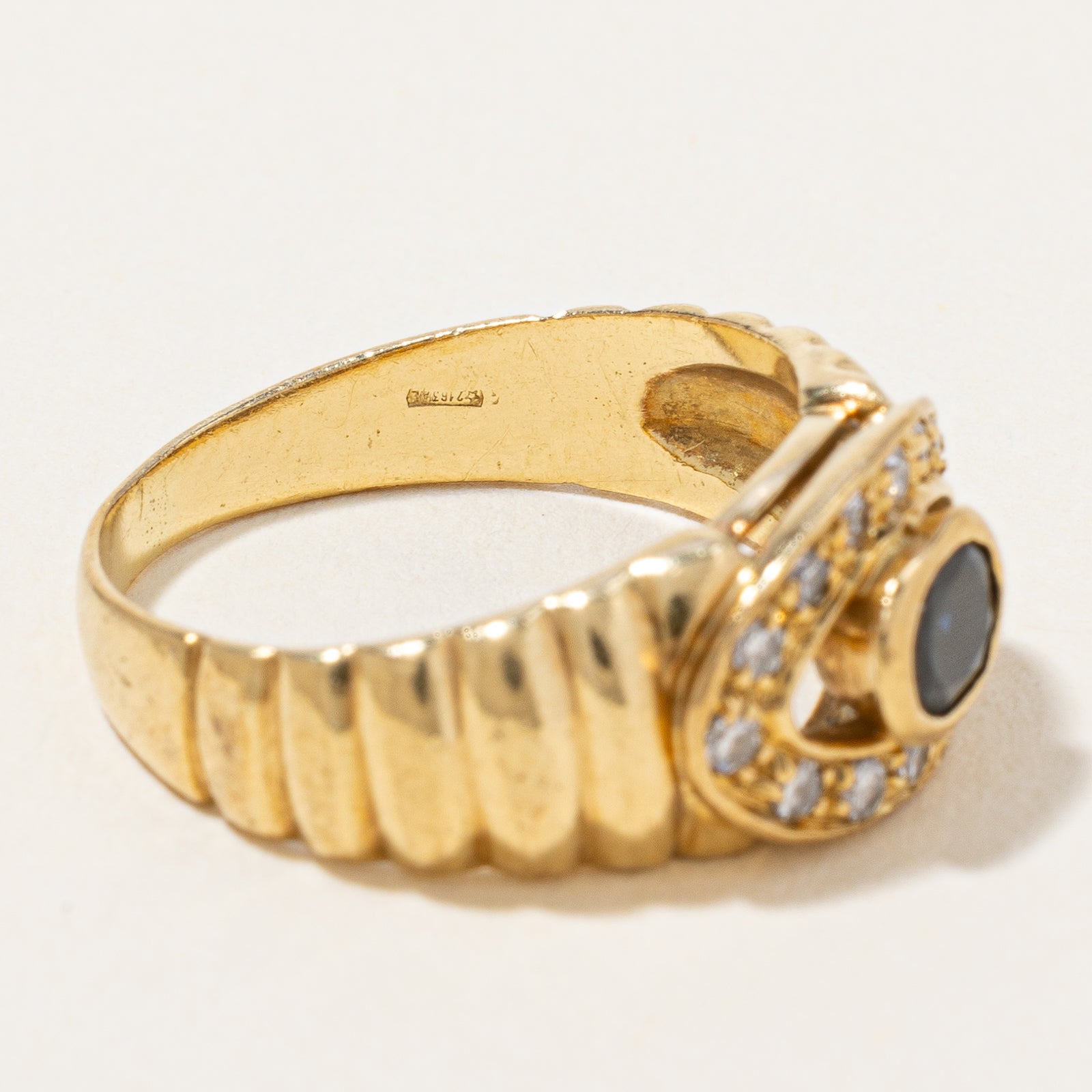 Bague saphir et diamants sertis clos texturés | 0,28 ct, taille 5,75 |