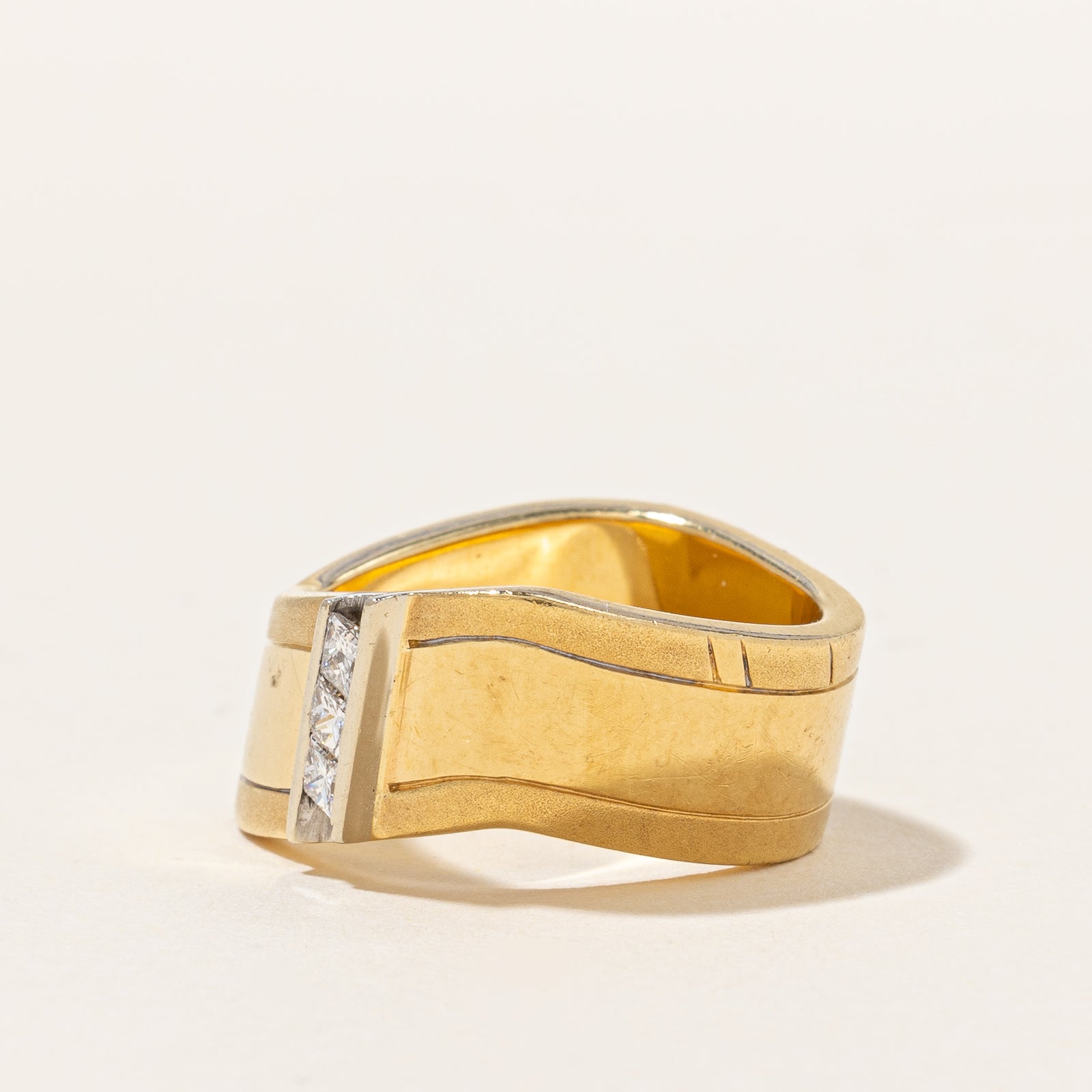 Vintage Princess-cut Diamond Wide Slanted Band | 0.25ctw | SZ 5.75 |