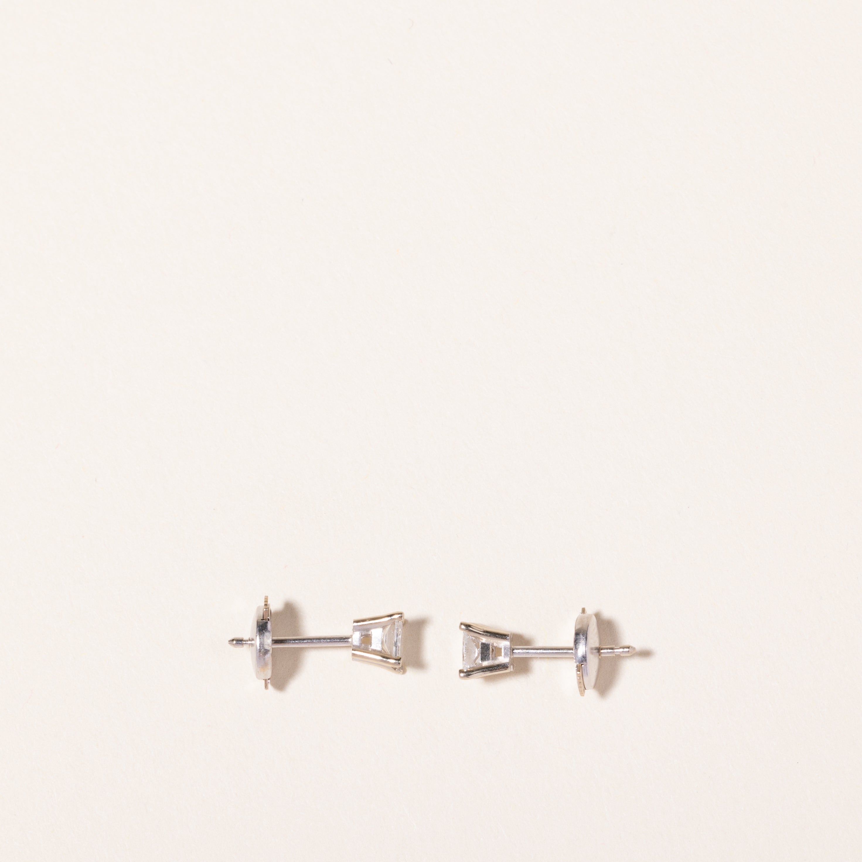 Boucles d'oreilles puces en diamant princesse | 0,62 ct |