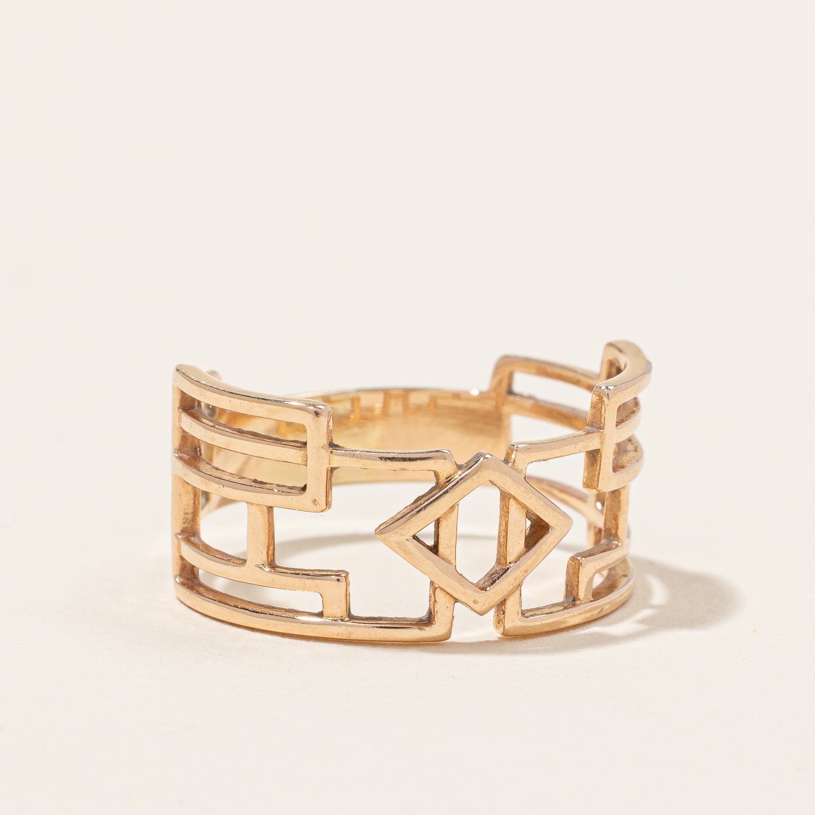 14k Yellow Gold Ring | SZ 7.5 |